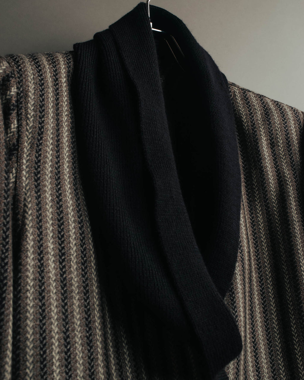 -SPECIAL- “GUCCI” 80’s-90’s Textured striped shawl collar long coat