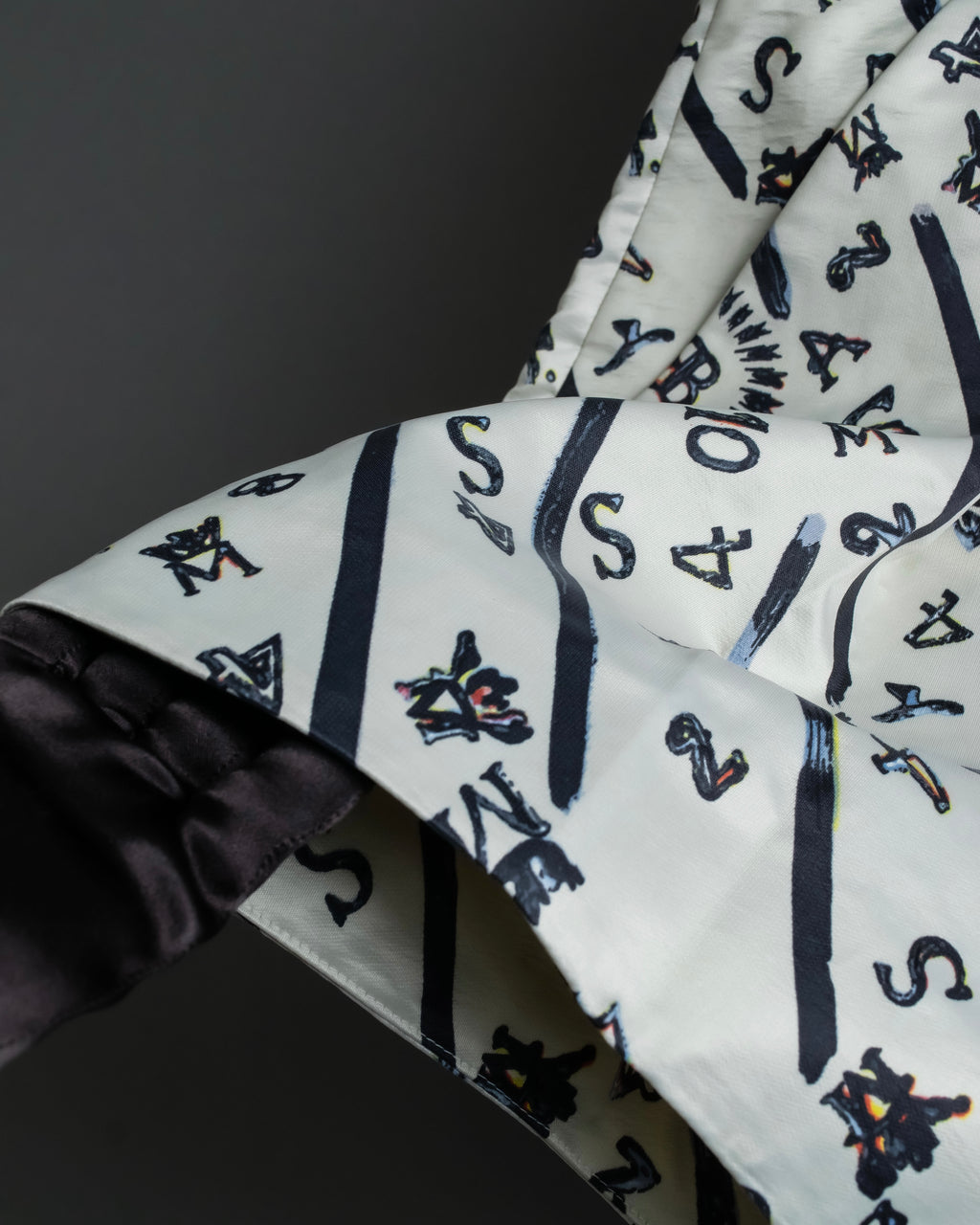 “BALENCIAGA” Number pattern designed shorts