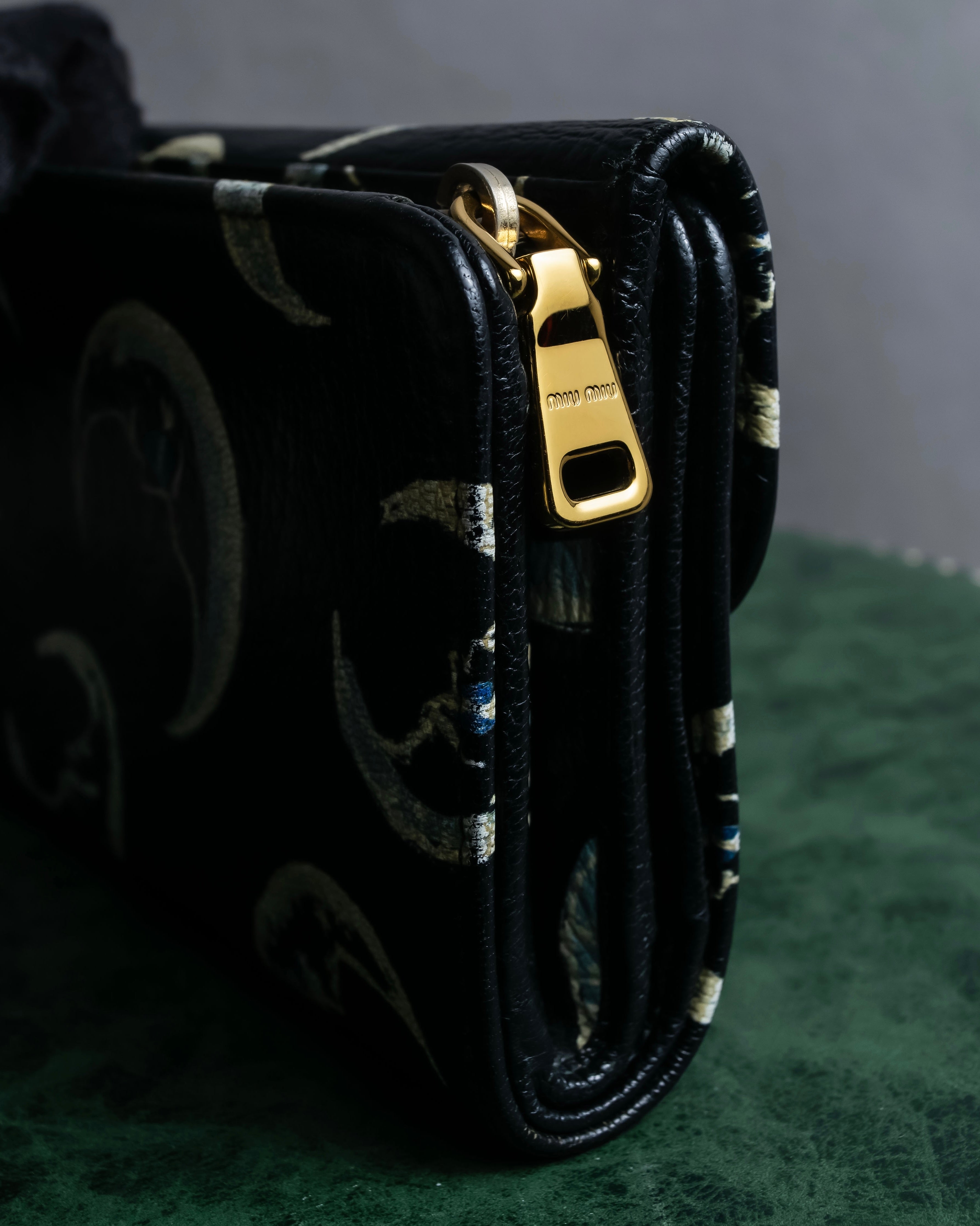 "MIU MIU" Crescent moon print compact wallet