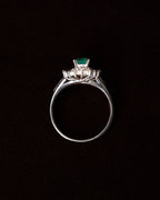 Pre-Loved/ Emerald(0.56ct) & Diamond(0.22ct) Designed Platinum Ring