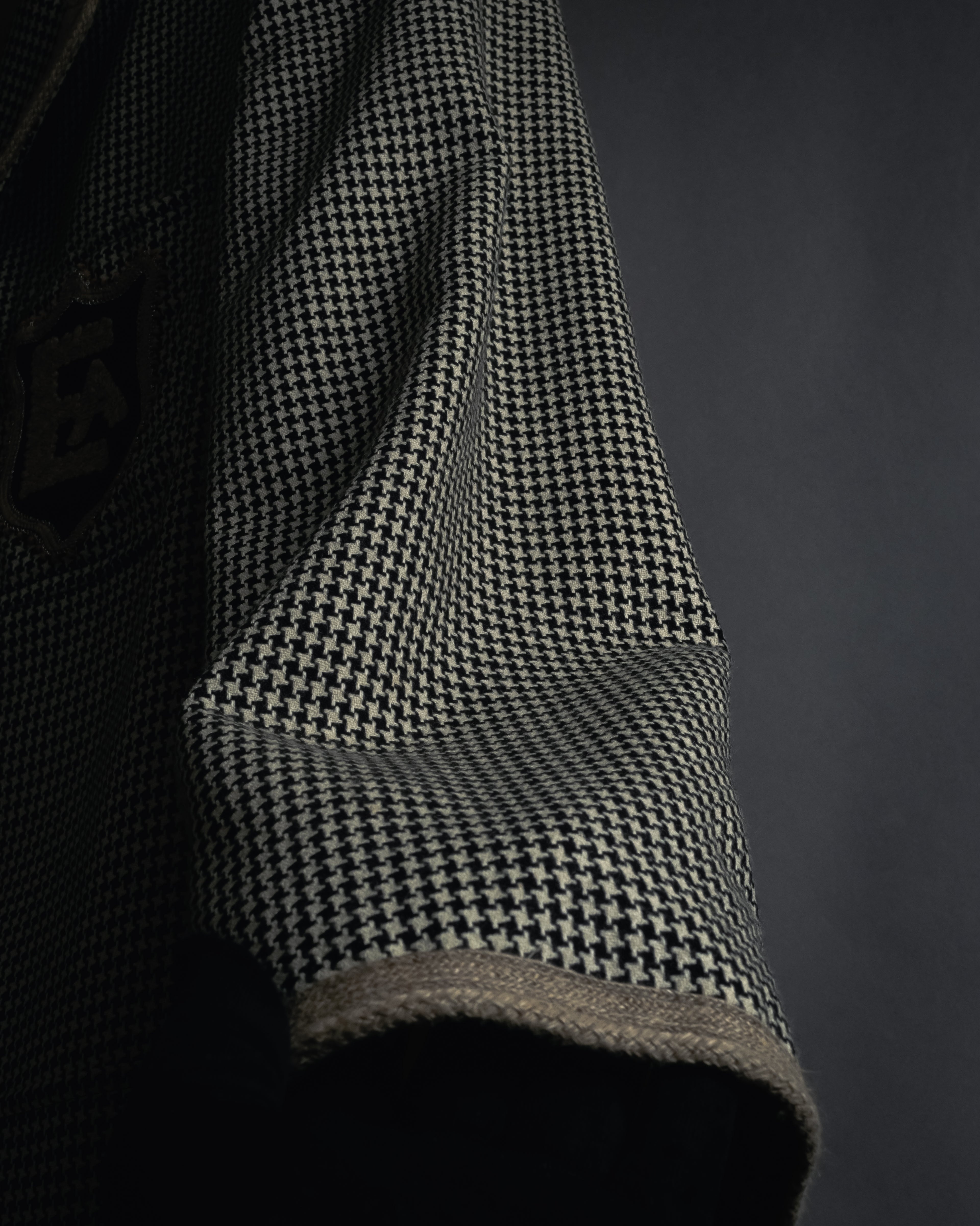 "Emporio Armani" 90’s Houndstooth piped crest blazer