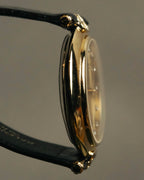 -SPECIAL- “Balenciaga” 80’s-90’s Gold tone round watch