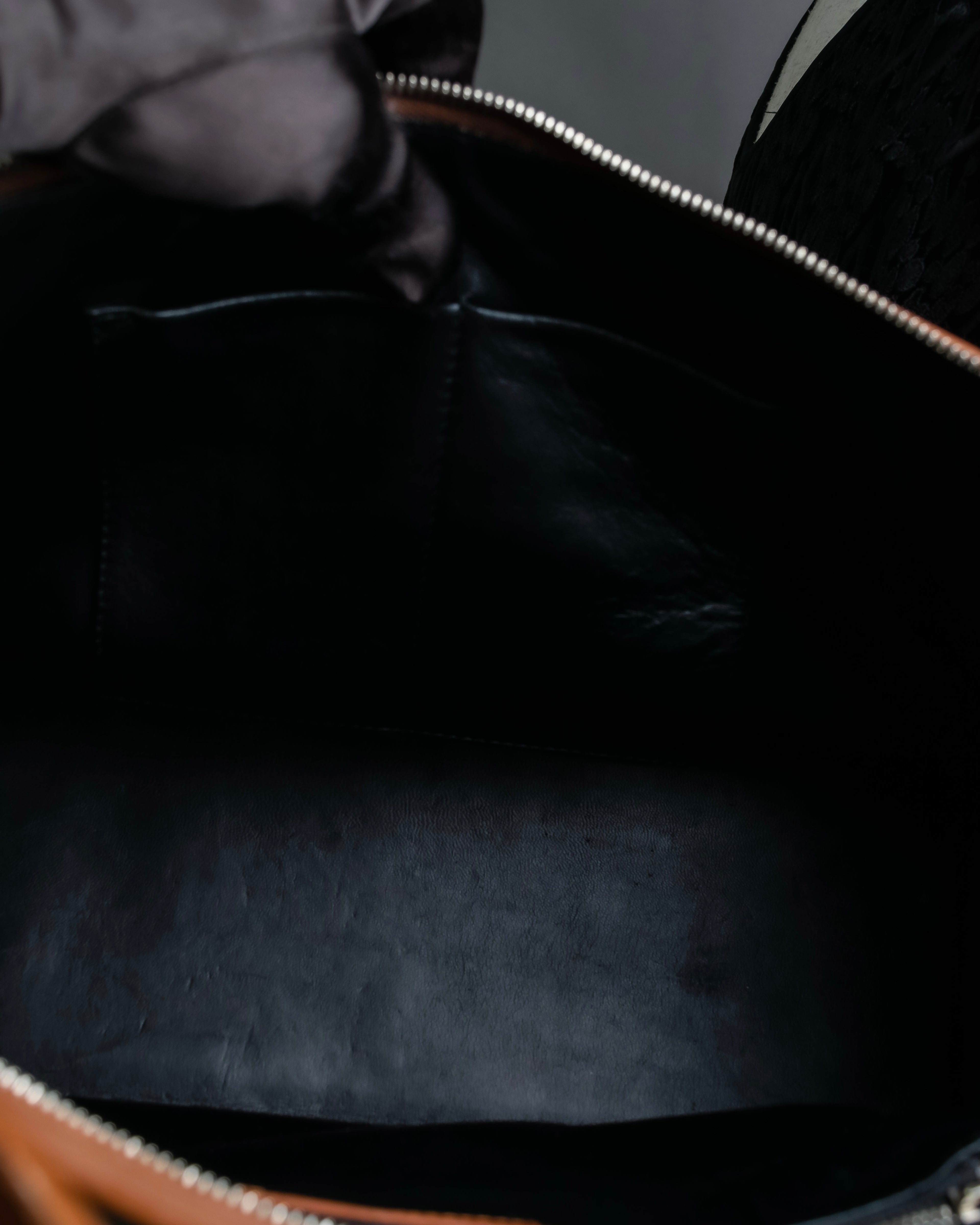 “BALENCIAGA” Le Dix 2 way hand bag