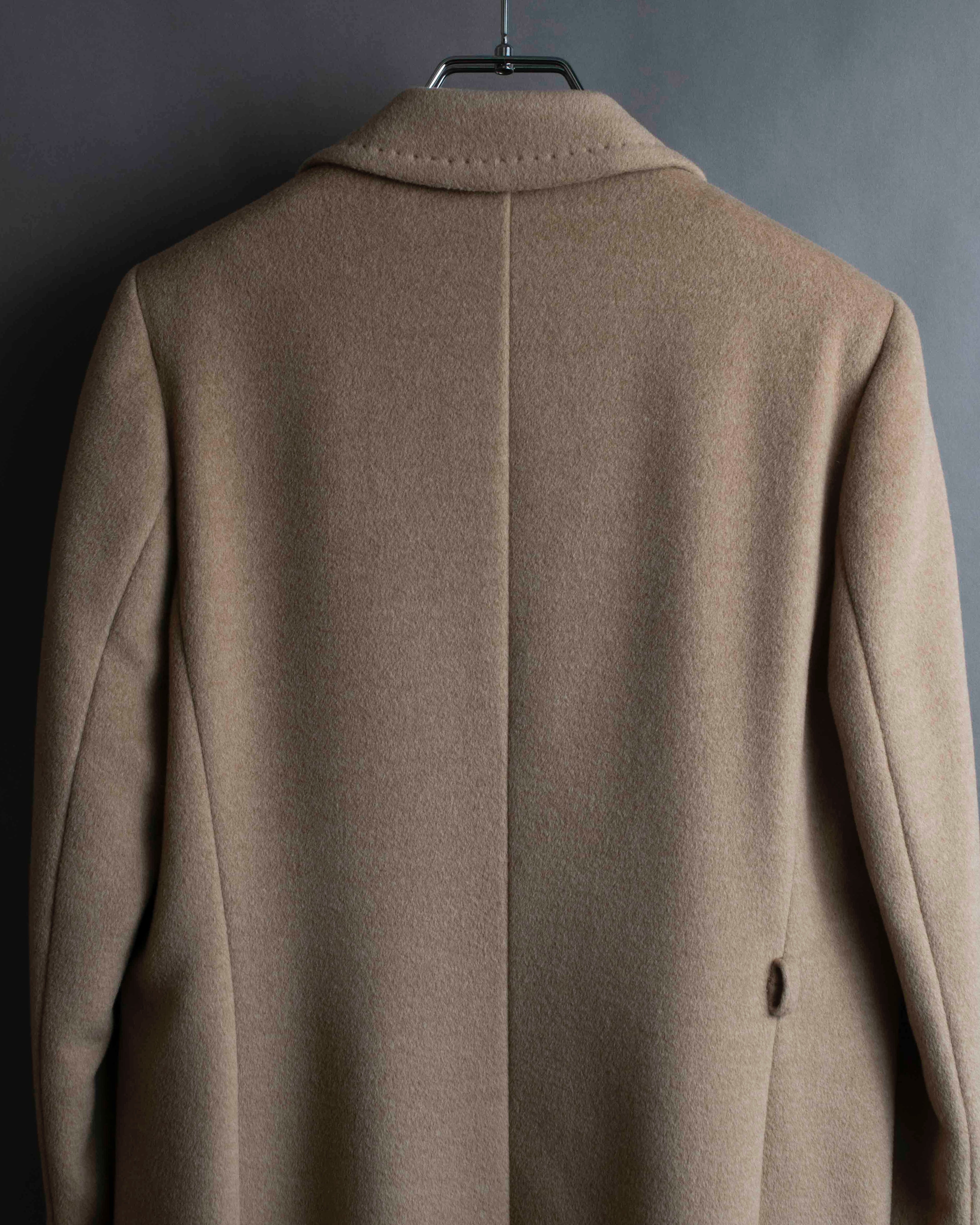 "Max Mara" Buttonless straight line beige chester coat