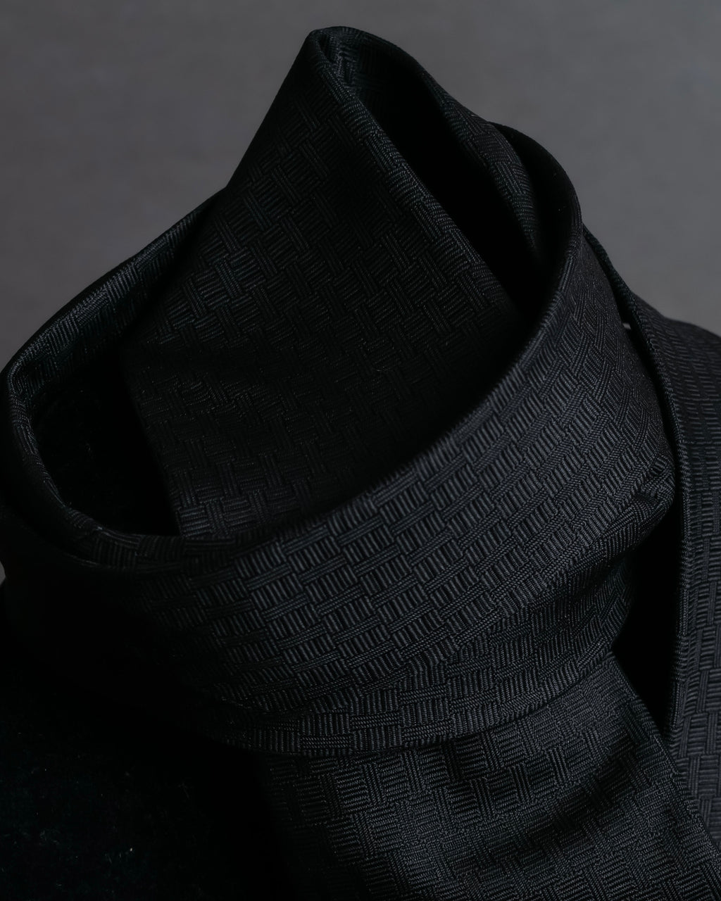 "HERMES" Dice embroidery design silk neck tie