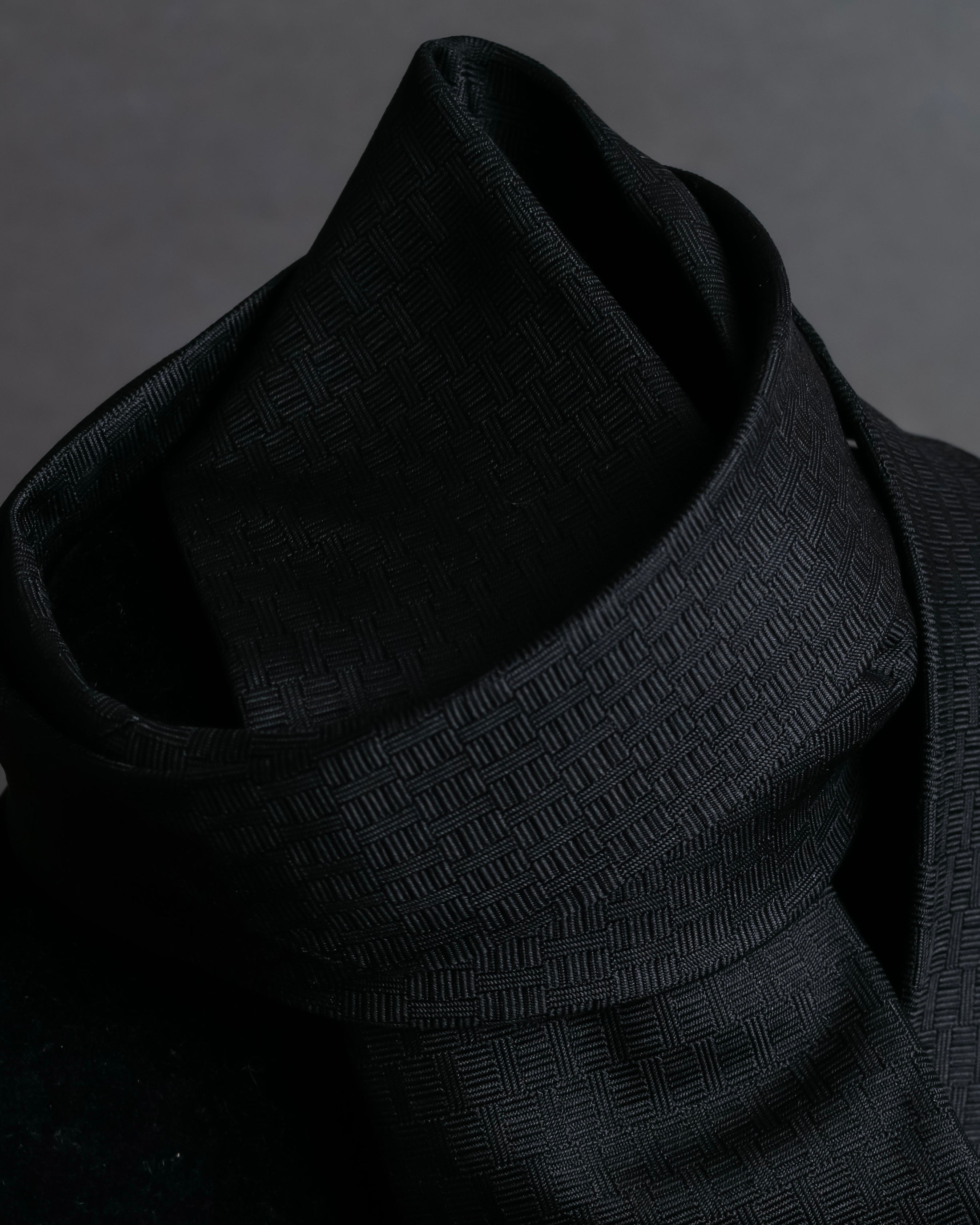 "HERMES" Dice embroidery design silk neck tie