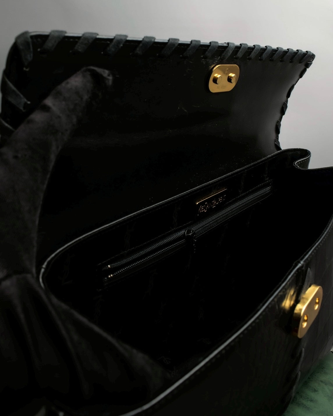 "YVES SAINT LAURENT" Whip stitch design crocodile foil stamped leather hand bag