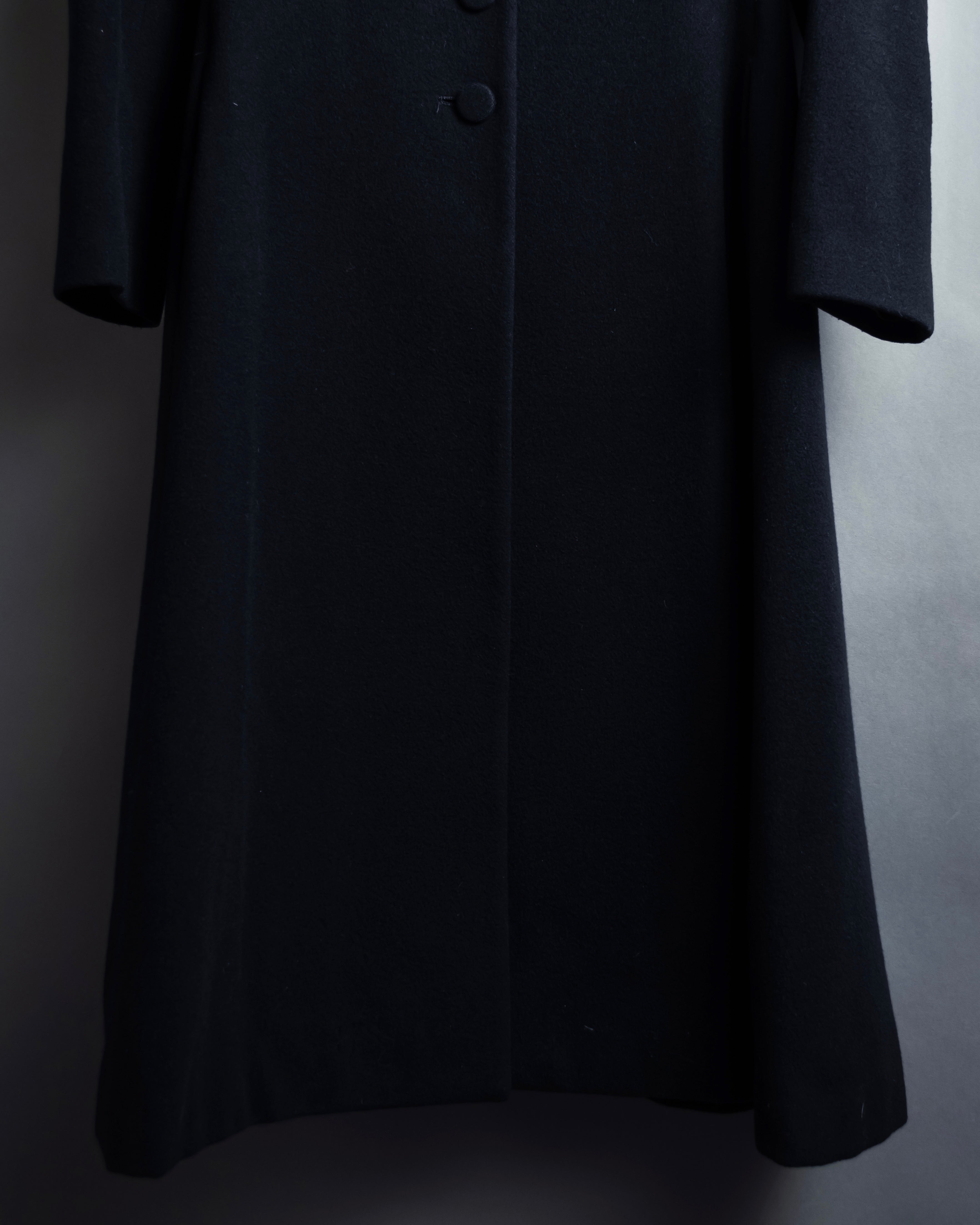 -SPECIAL- "JEAN PAUL GAULTIER"
 90's-00's Waist shape A-line silhouette black color super long coat