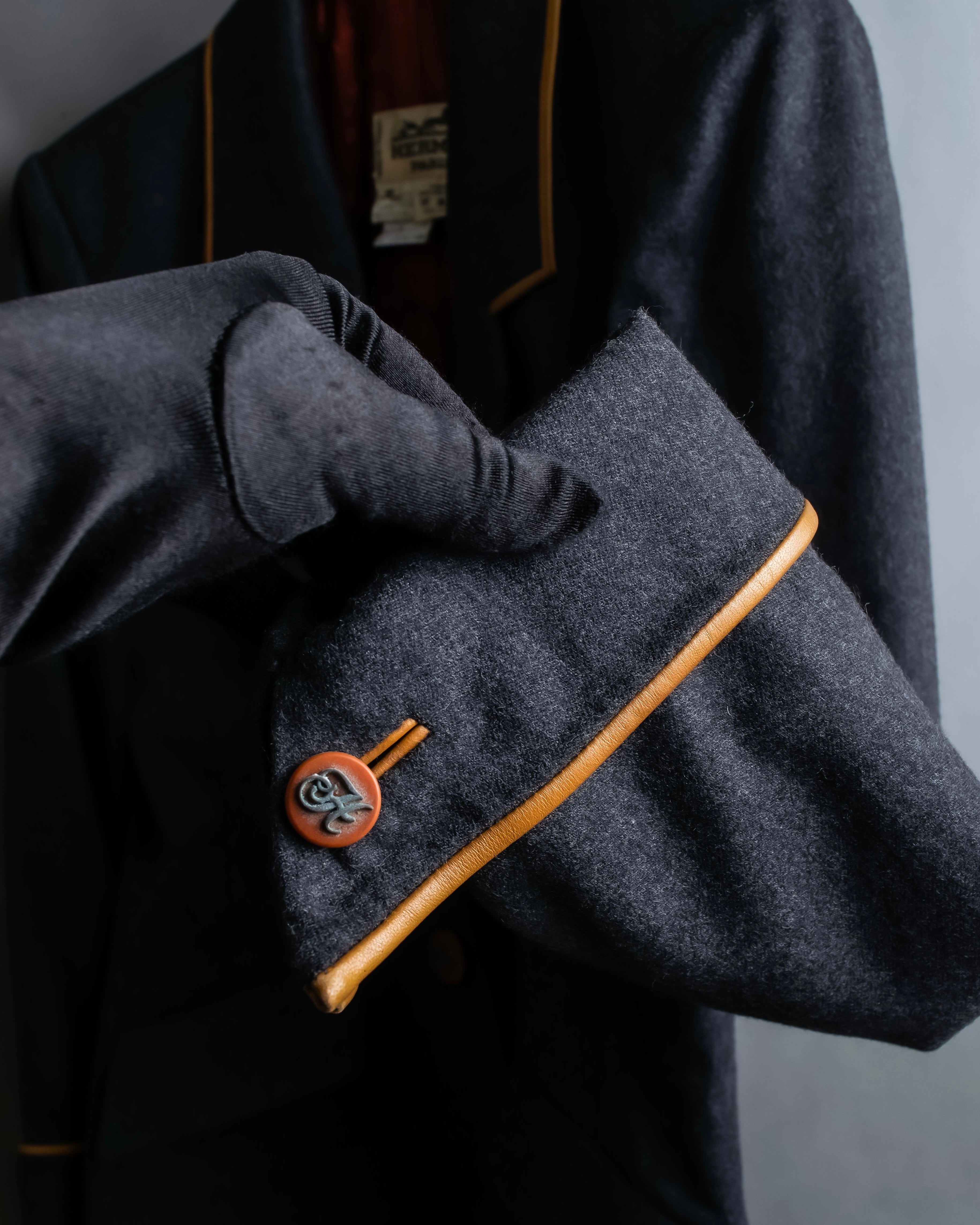 "HERMES" Vintage leather piping design belted tailored jacket