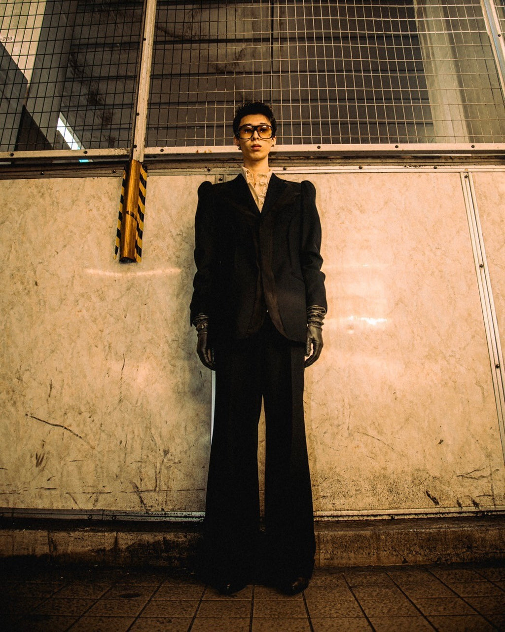 Chaqueta entallada y curvilínea del proceso -REF-