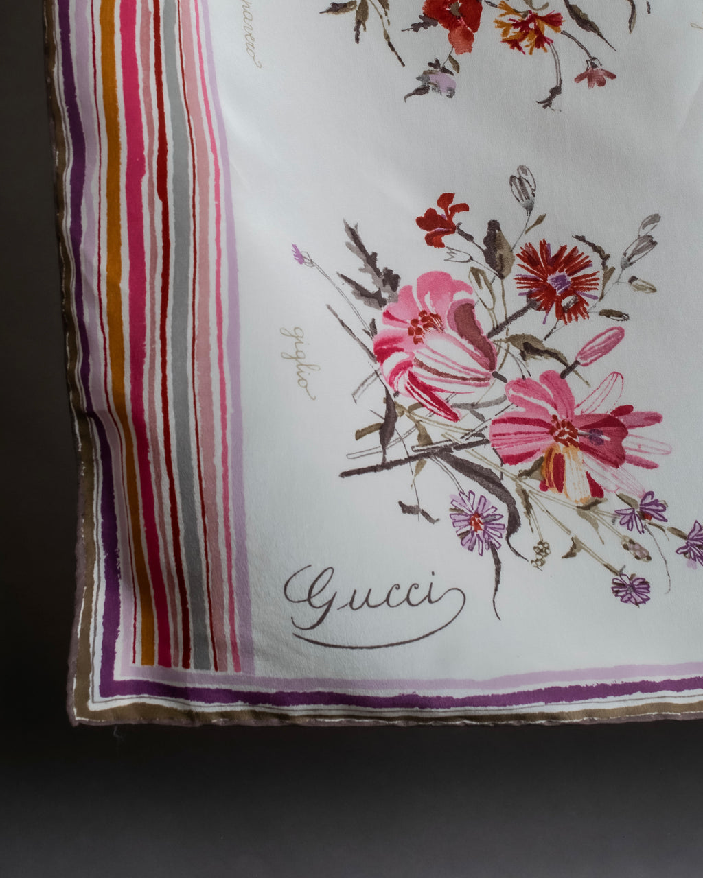“GUCCI” Botanical printed silk scarf