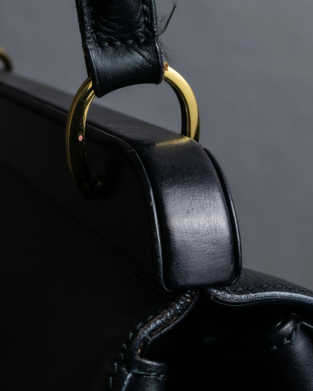 "GUCCI" Double flap design grained leather one-handle bag