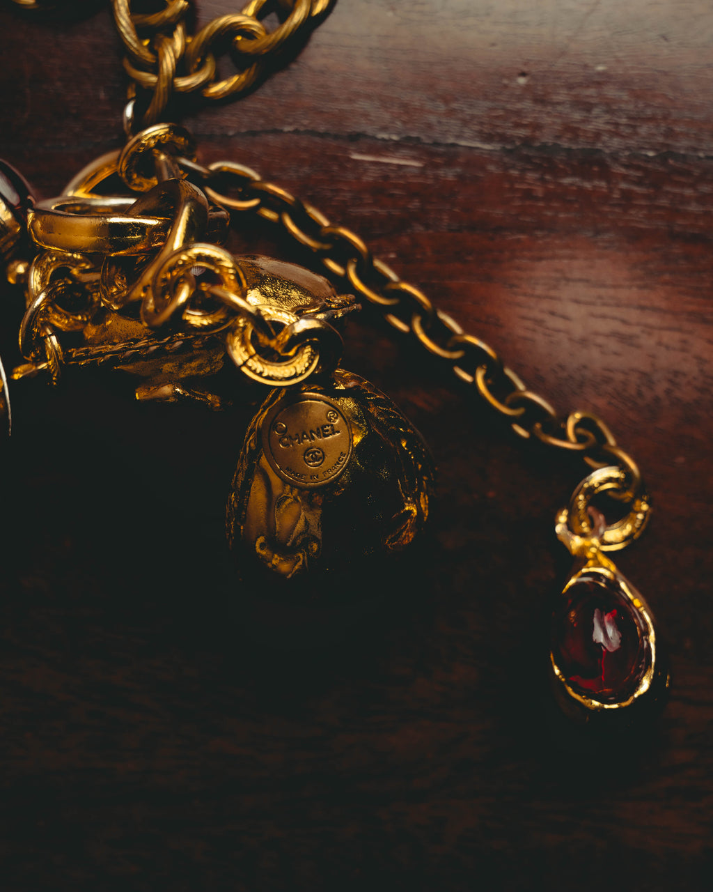 -SPECIAL - “CHANEL” 70’s-80’s Gripoix glass cabochon charm sautoir necklace