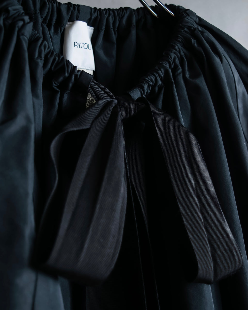 "PATOU" Ribbon shirring design poncho dress