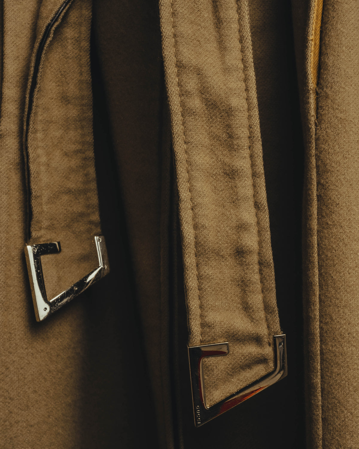 “GUCCI” 00’s-10’s Cashmere-blend leather-trimmed belted long coat