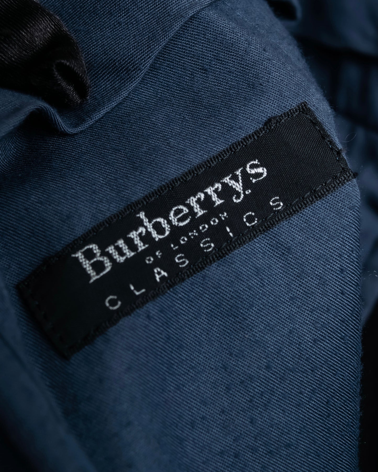 "BURBERRYS" Peaked lapels tailored jacket & wide tapered silhouette slacks set up