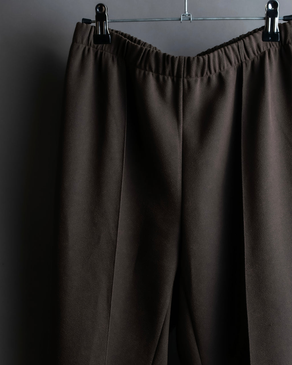 "SHIZUKA KOMURO" Dark brown color easy waist slacks