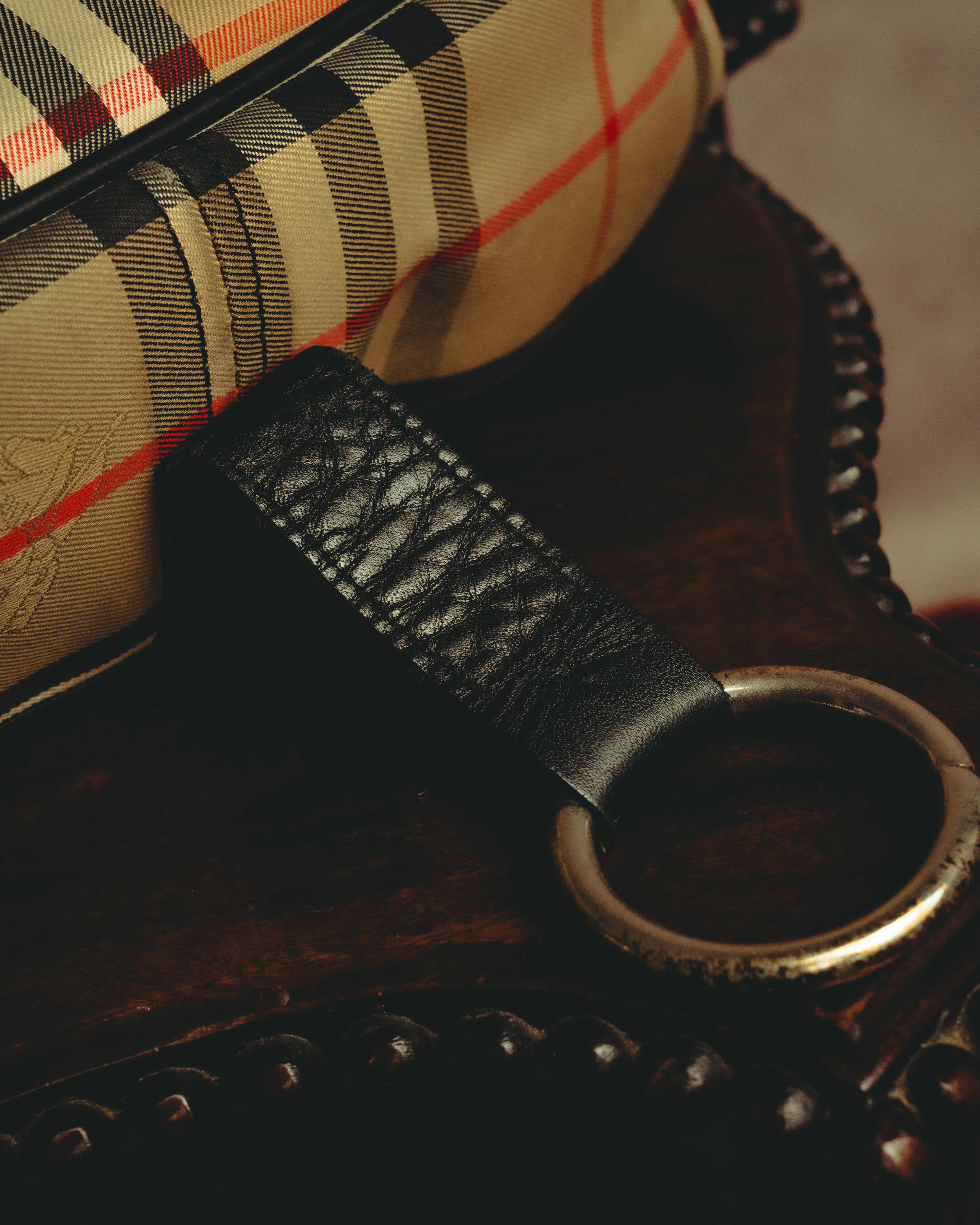 “Burberrys” 80’s-90’s Shadow horse check saddle shoulder bag