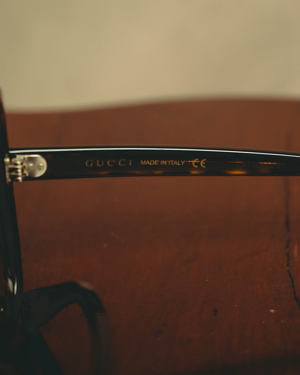 –SPECIAL– "GUCCI" 10's Retro oversized butterfly sunglasses