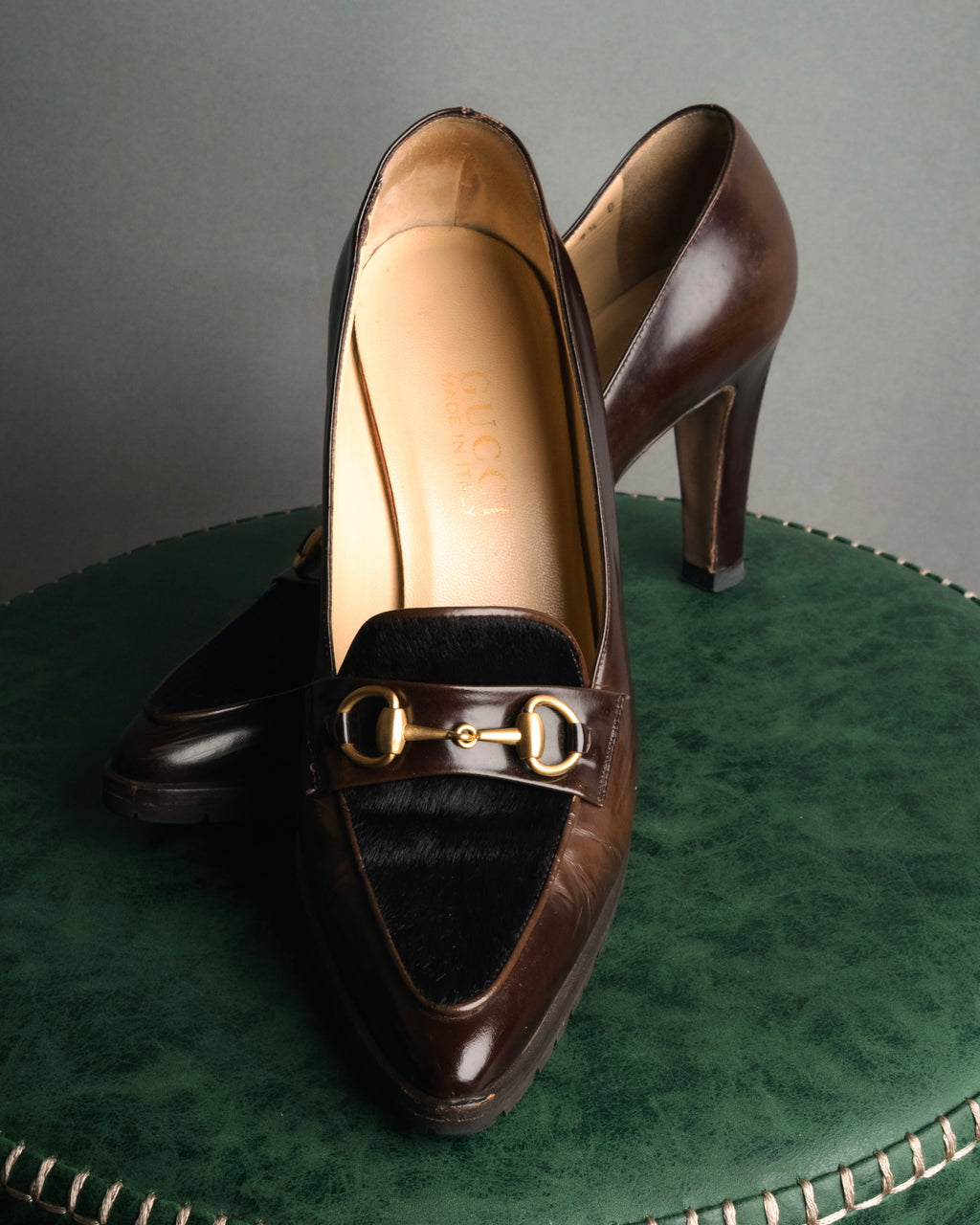 “GUCCI” 90’s-00’s patent leather horsebit pumps
