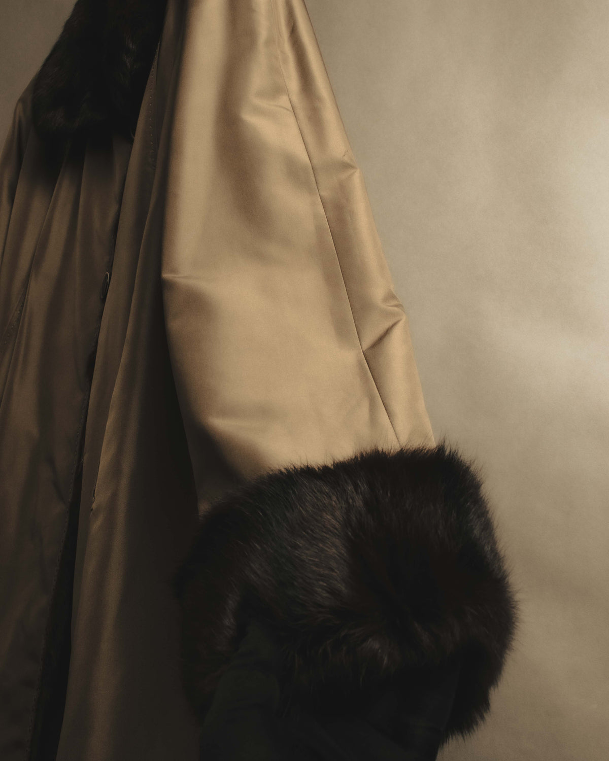"ROBERTO VALENTINO" Reversible brown fur coat