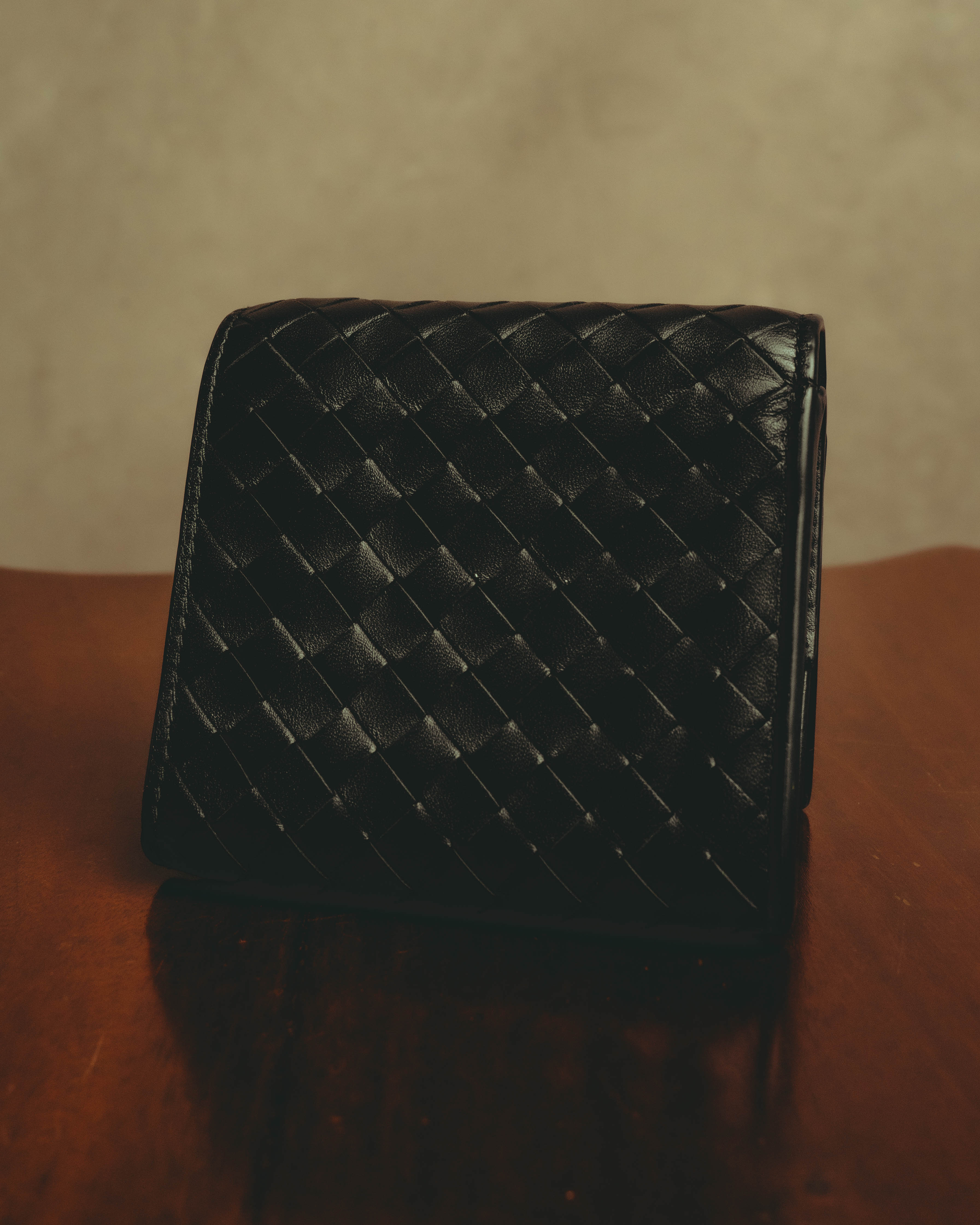“BOTTEGA VENETA” 2010’s Intrecciato leather compact bi-fold wallet