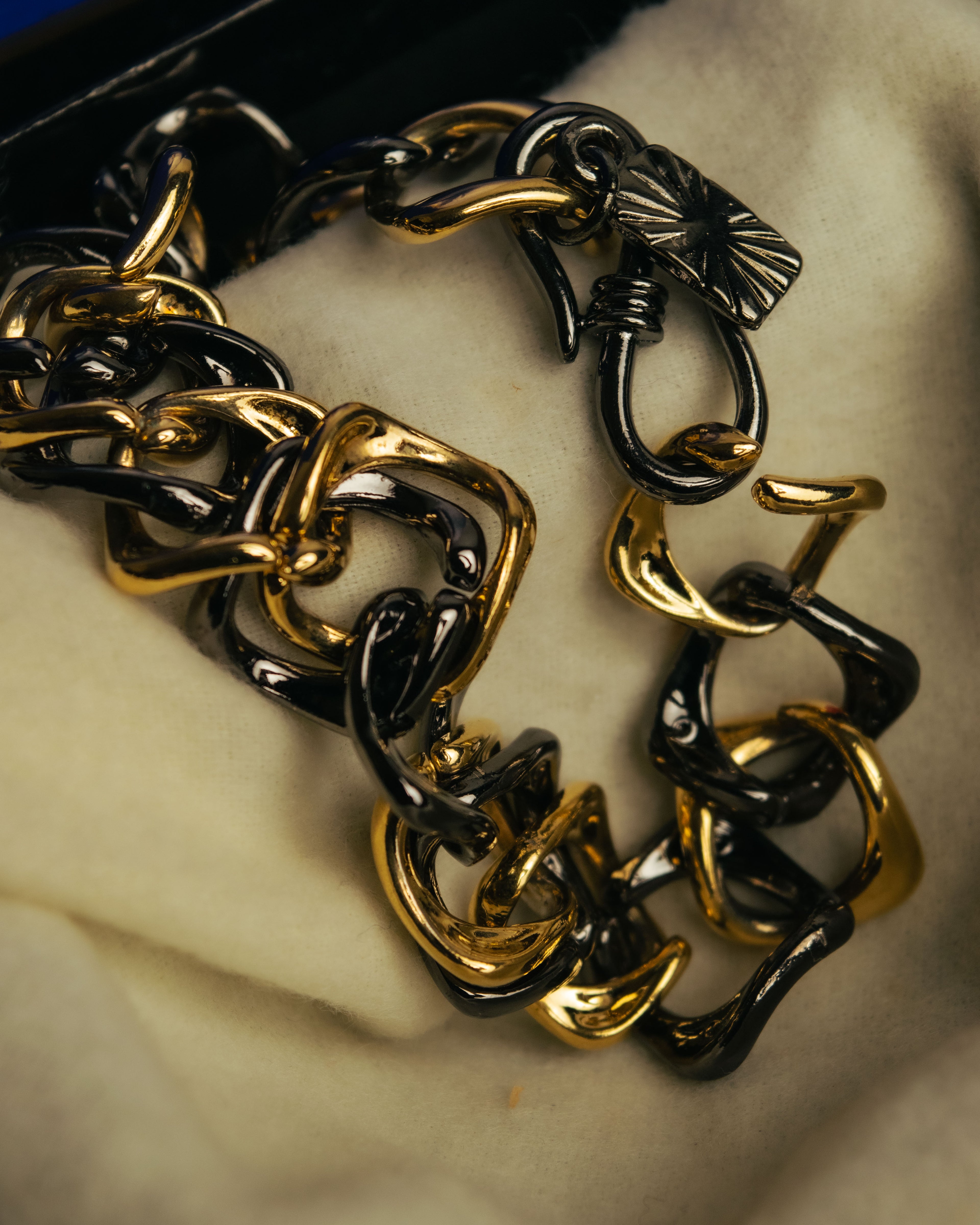 “Yves Saint Laurent” 80’s-90’s Two tone chain bracelet
