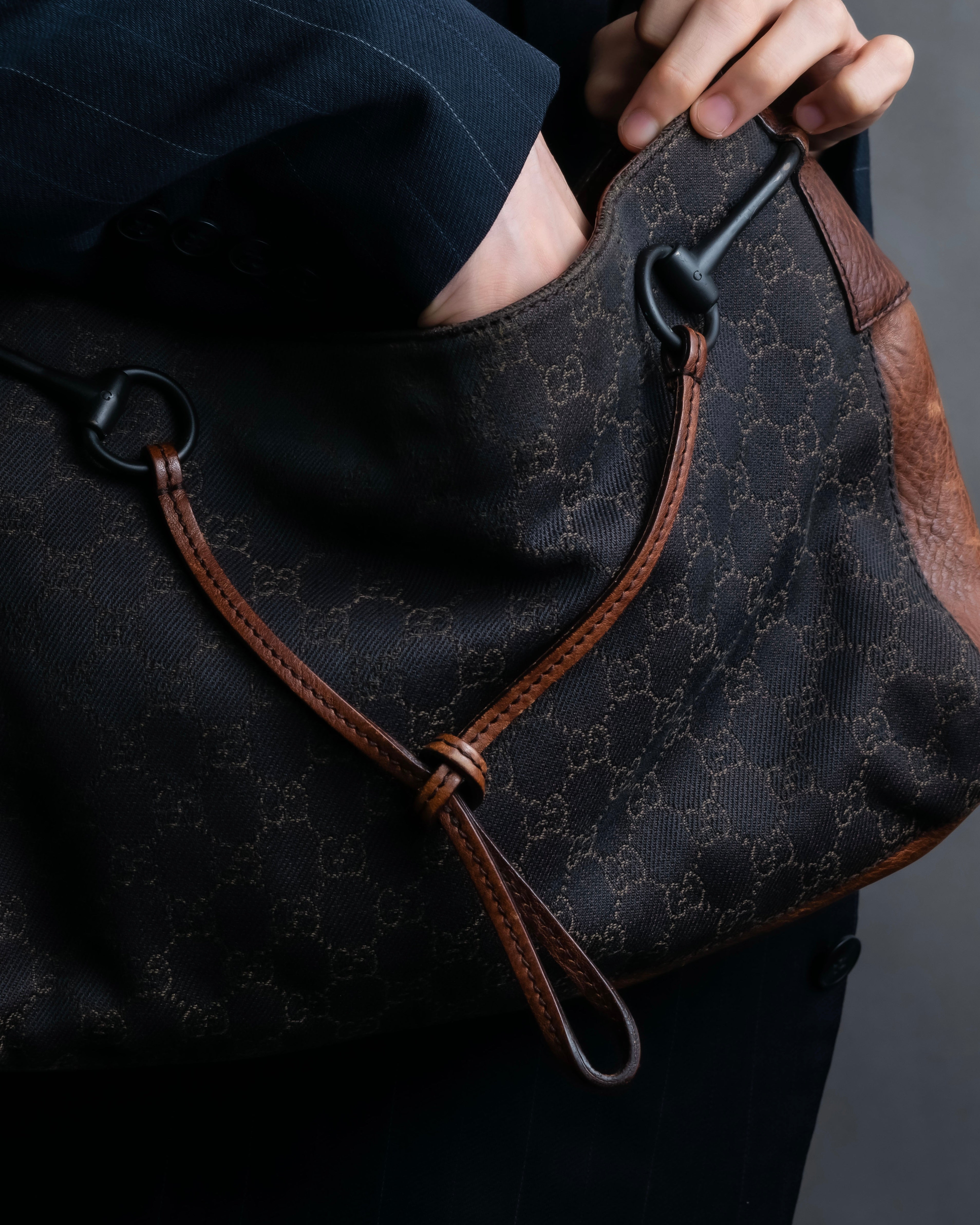 "GUCCI" GG canvas horsebit detail shoulder bag
