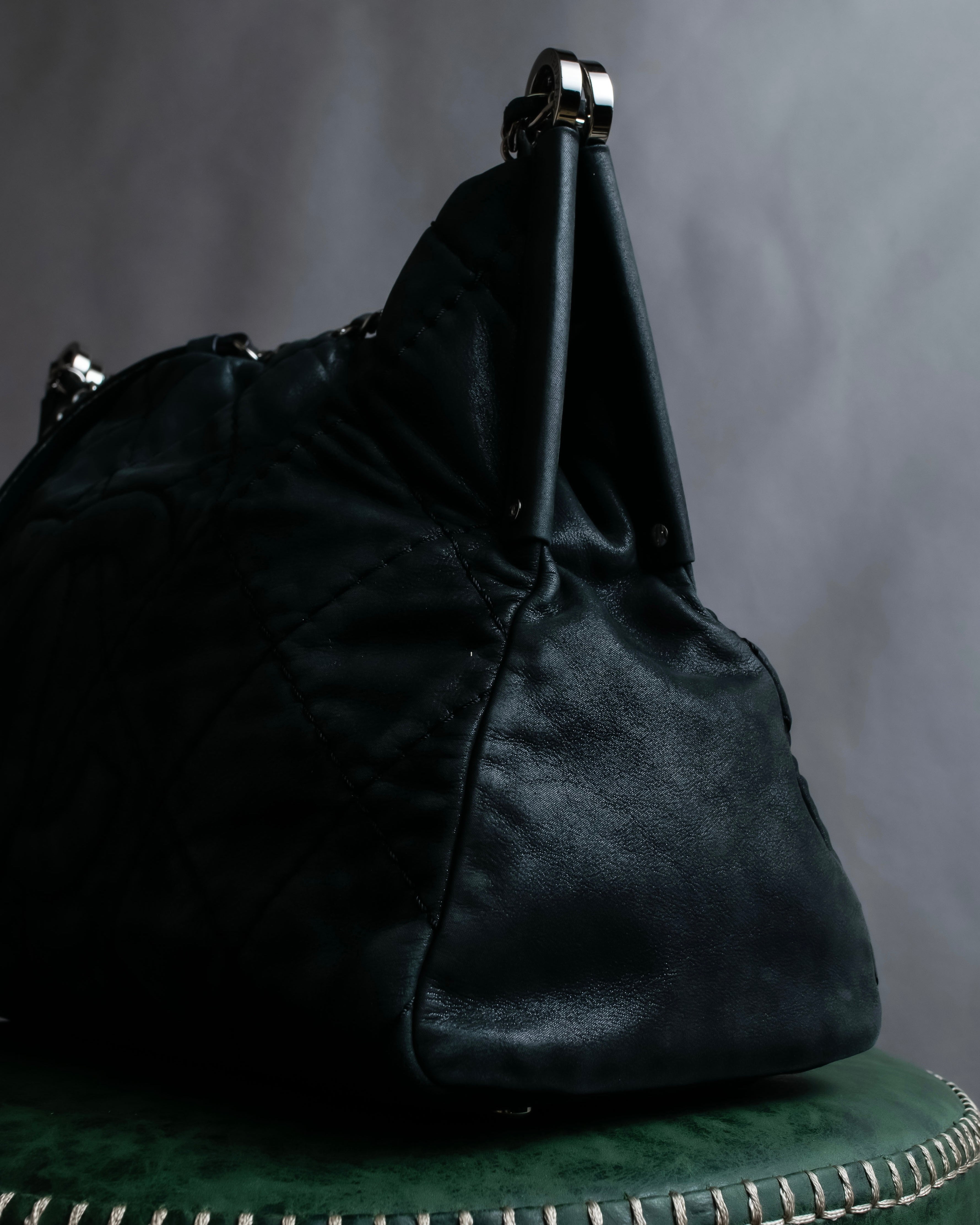 "CHANEL" Karl Lagerfeld design Matelasse chain Black shoulder bag