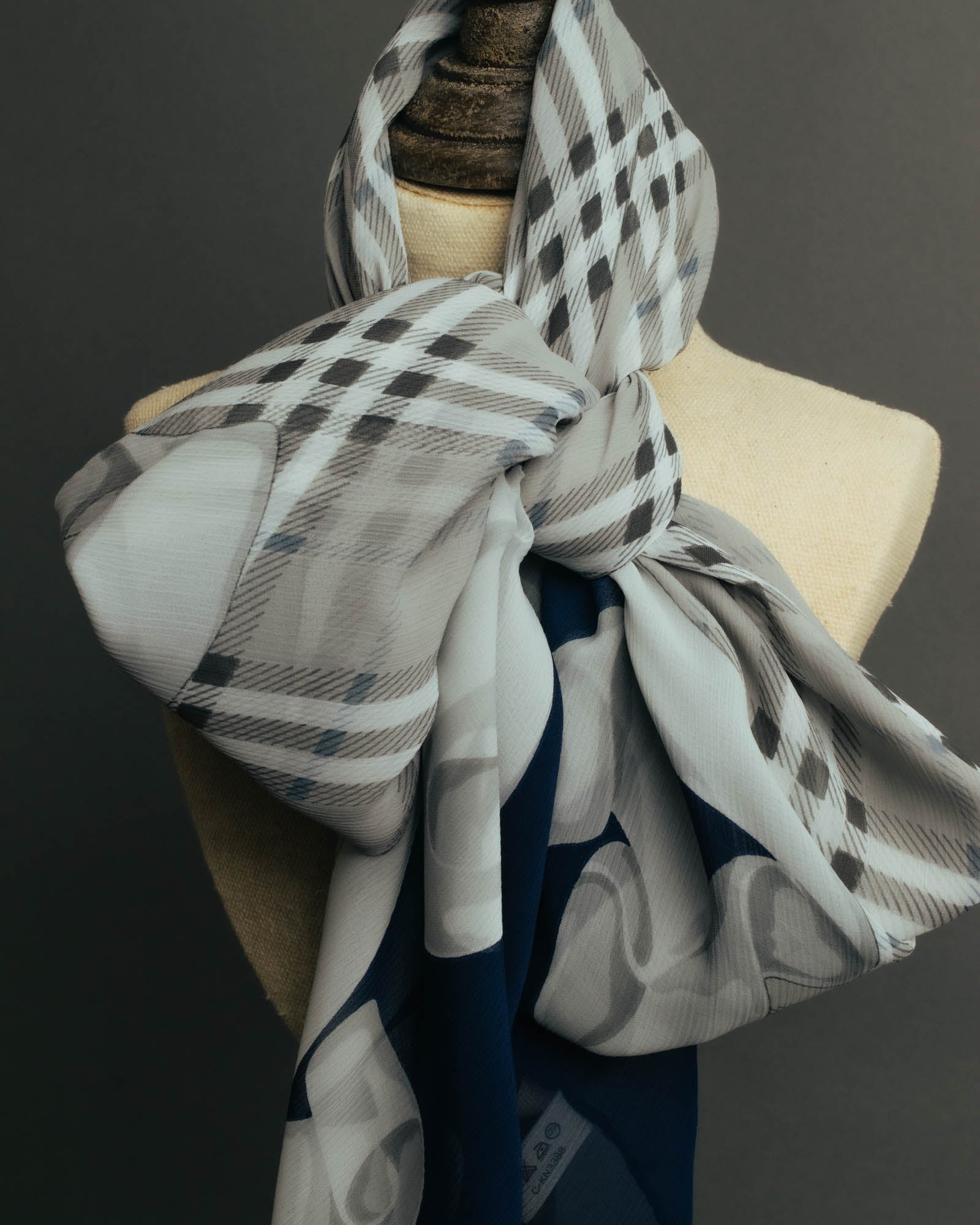 "Burberrys" 80's-90's Lightweight checked scarf