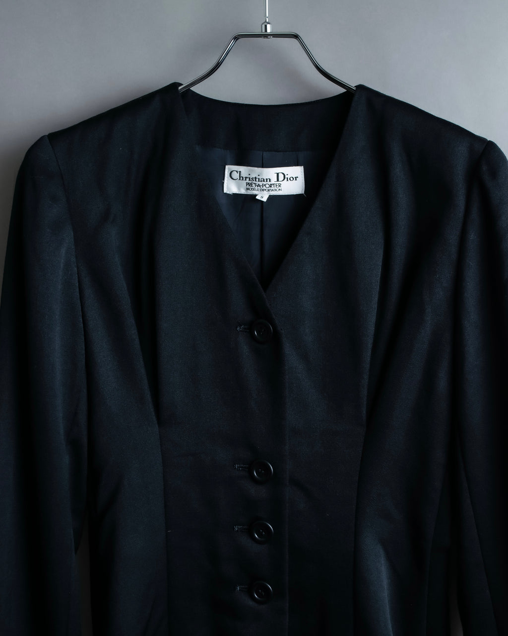 “Christian Dior” Beautiful shape no collar jacket