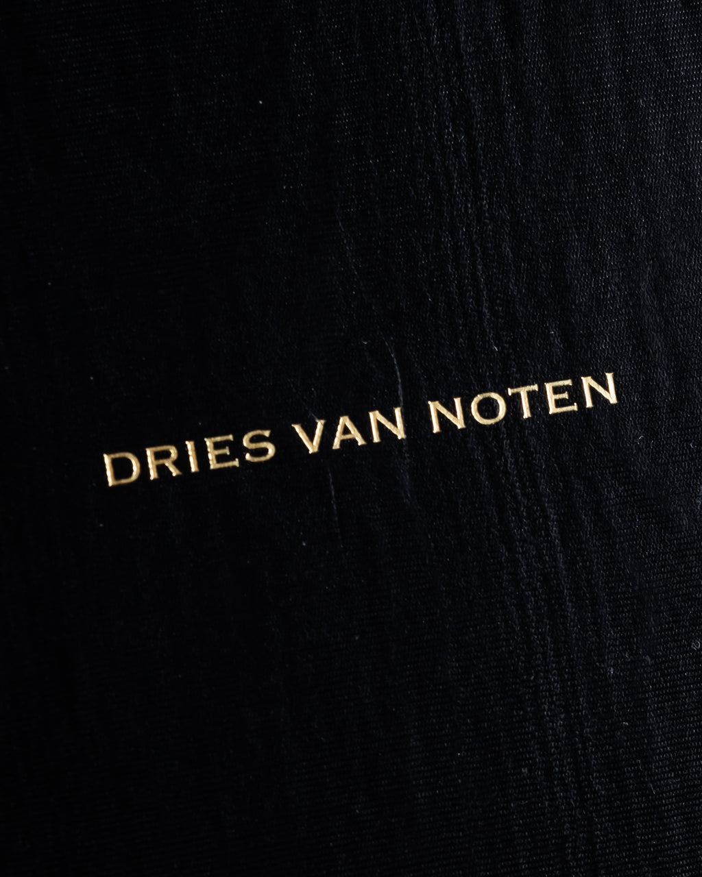 "DRIES VAN NOTTEN" 2022's Double crystal detail magnetic choker