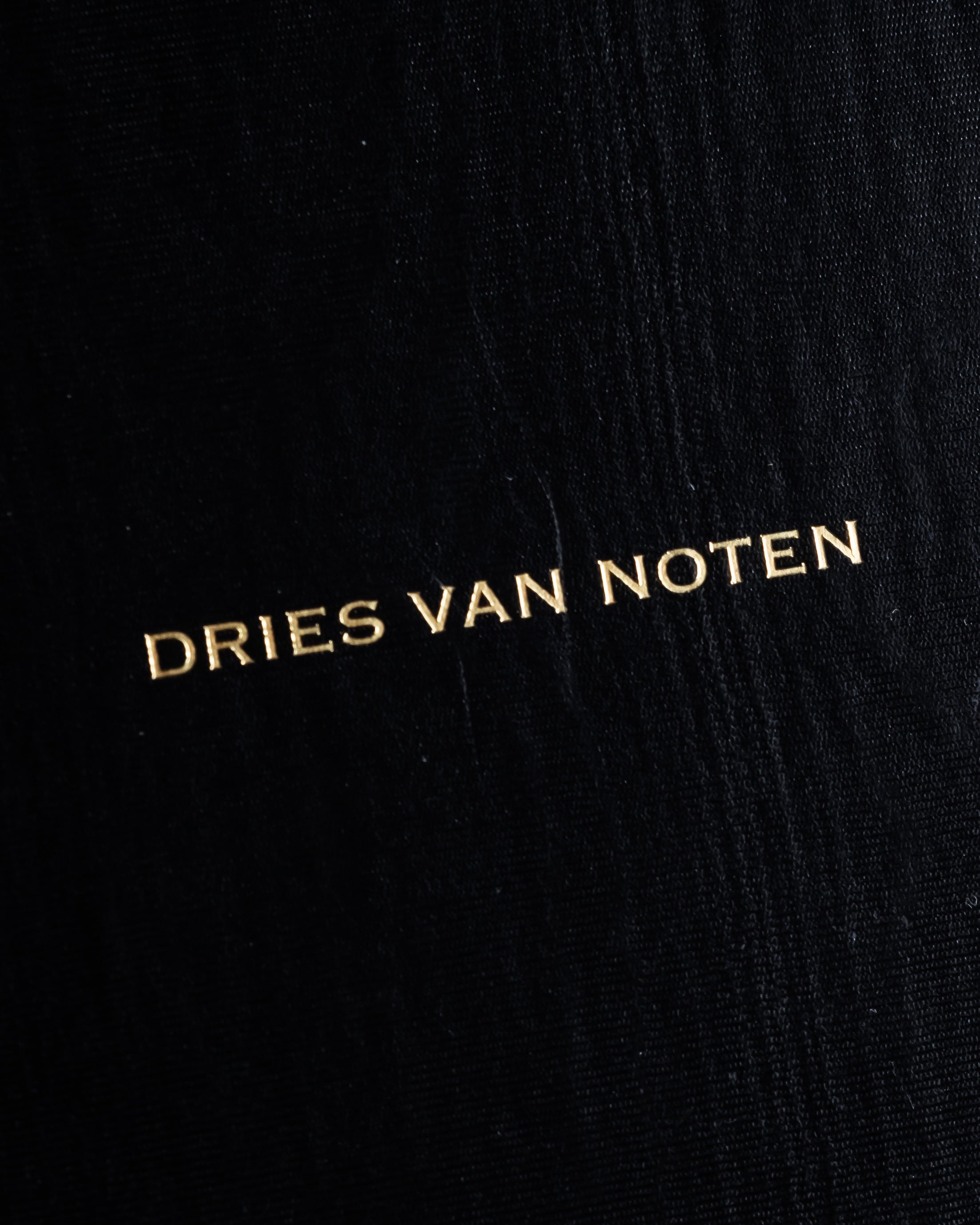 "DRIES VAN NOTTEN" 2022's Double crystal detail magnetic choker