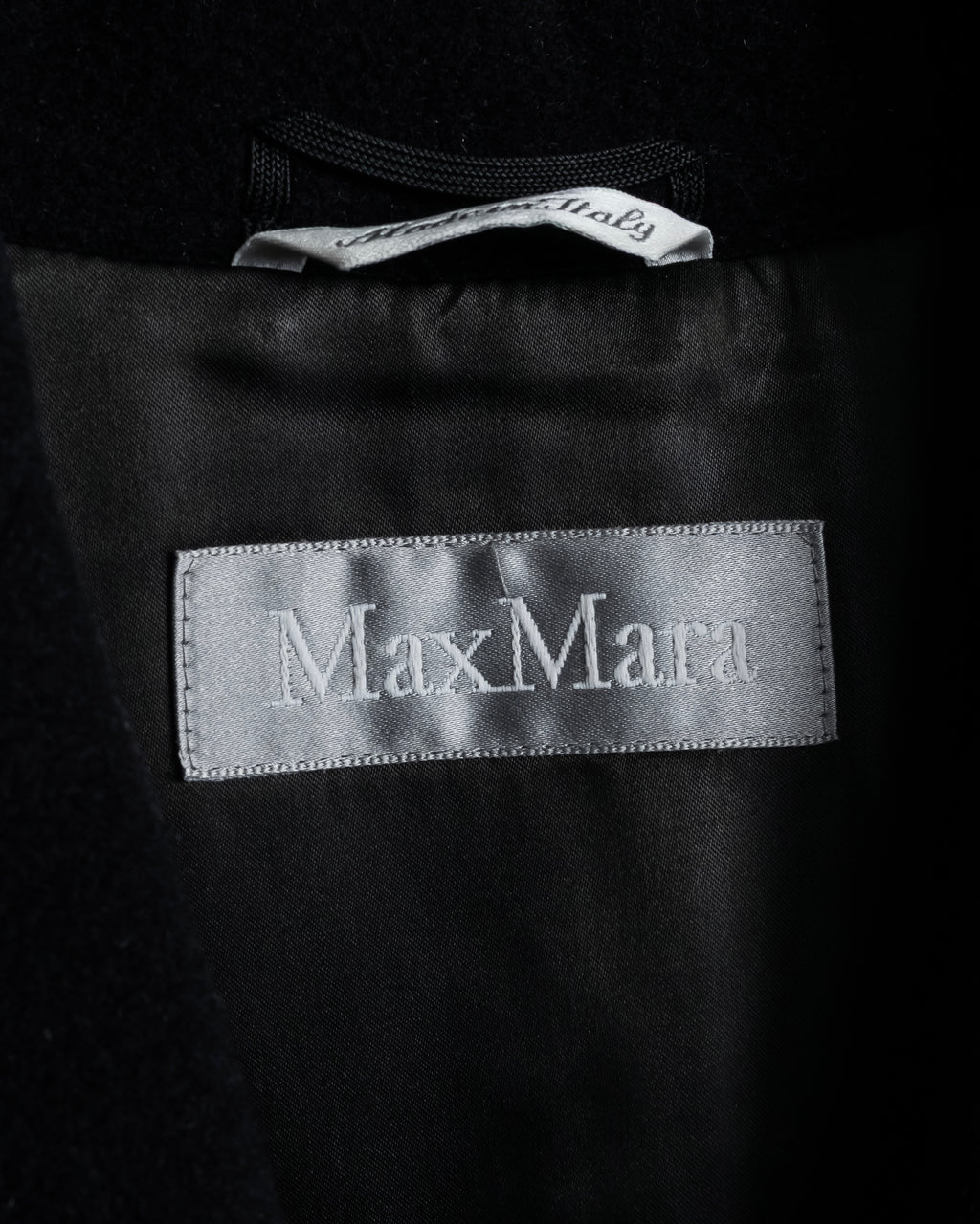 "Max Mara" Silver tag straight line shaped chester coat
