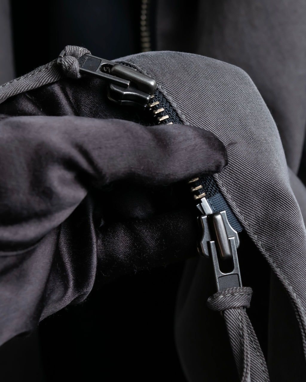 “DOUBLE STANDARD CLOTHING” Designed sleeve hooded middle coat