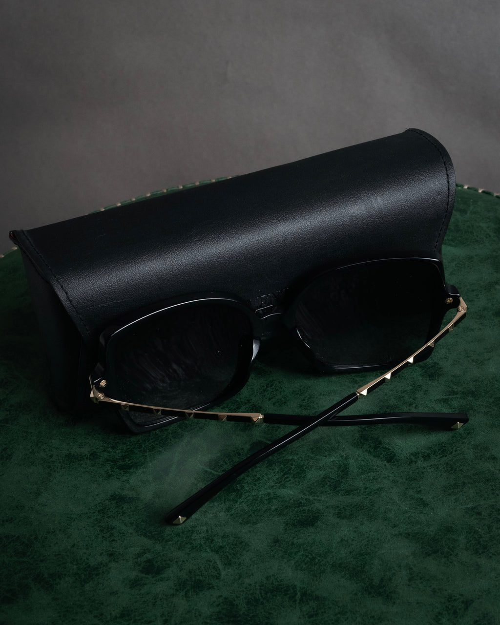 “VALENTINO” 2017’s-2022’s Rockstud sunglasses
