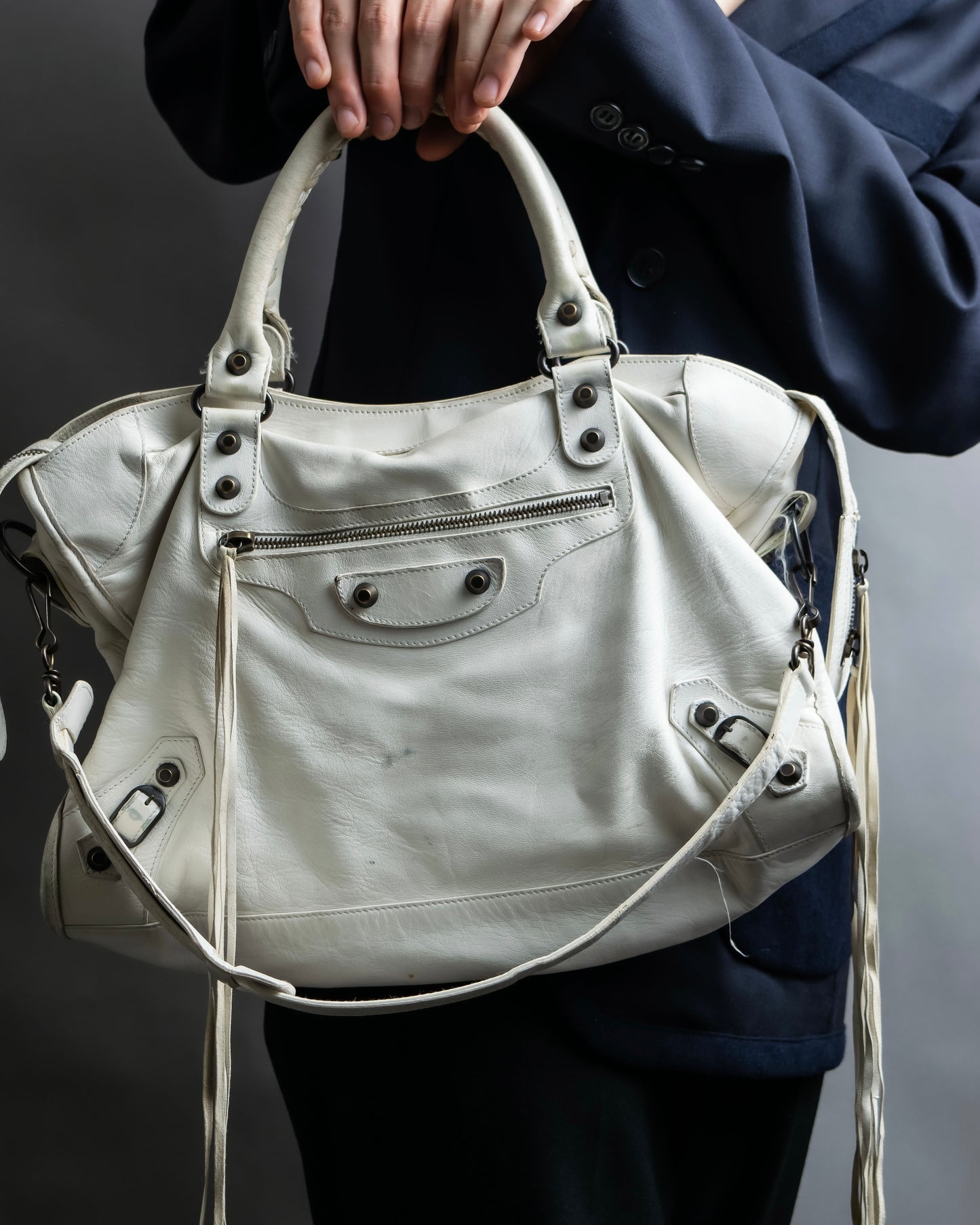 "BALENCIAGA" Ivory color city series hand bag