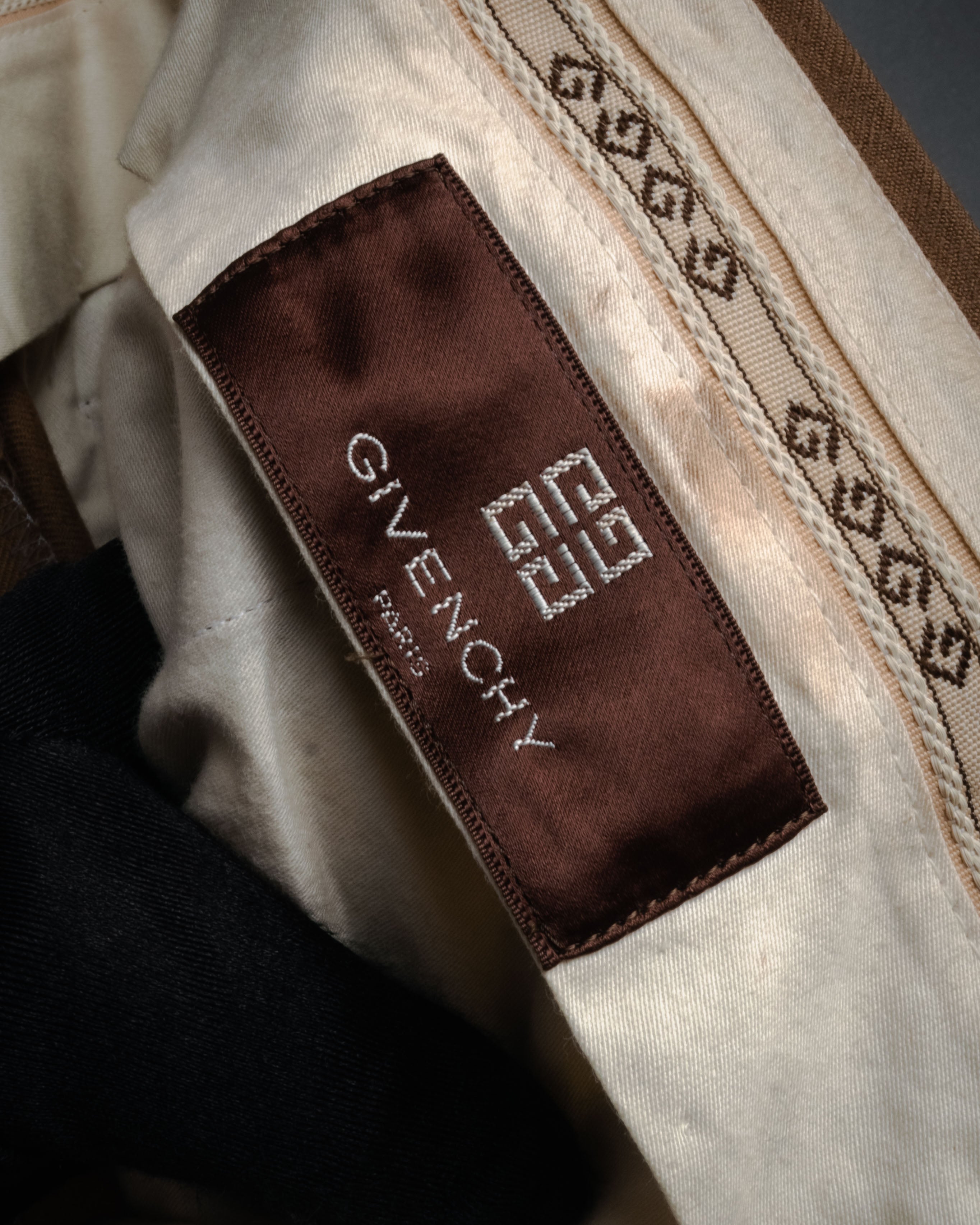 “GIVENCHY” 1988-1994 Double breasted tailored set-up