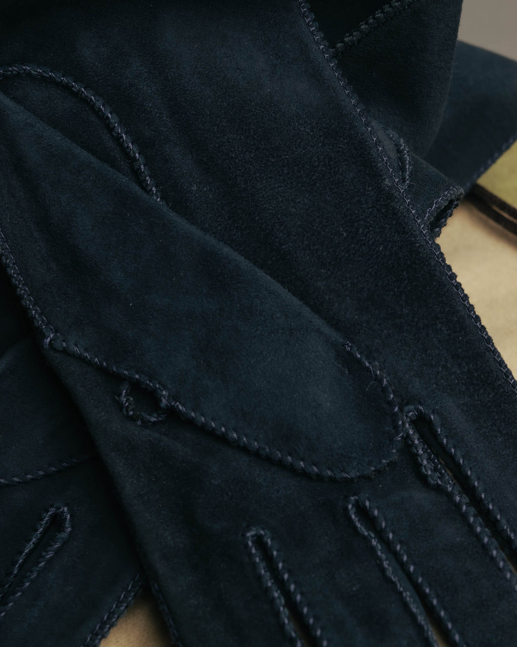 "BOTTEGA VENETA" 00's-10's Elegant suede long gloves
