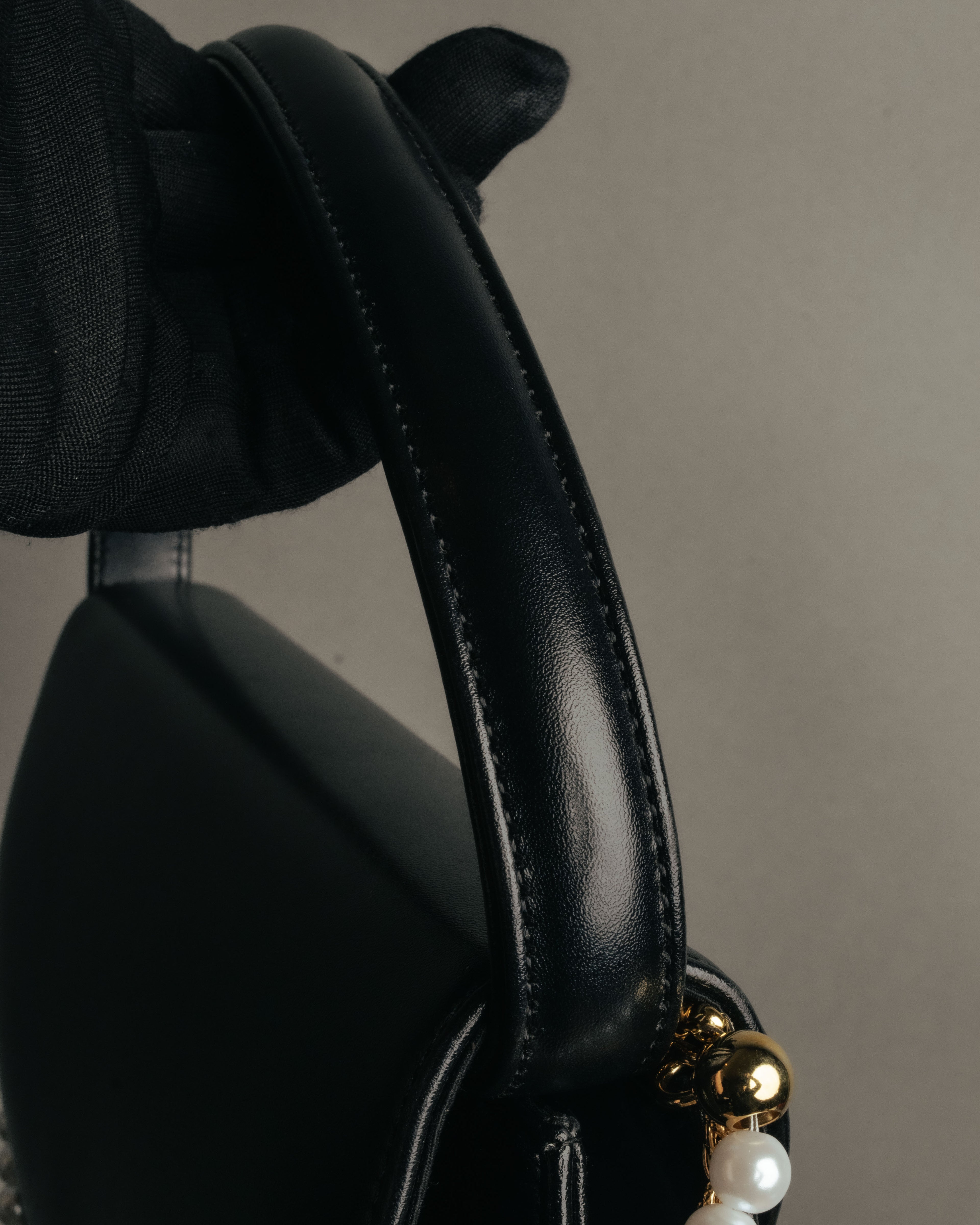 “VALENTINO CHRISTY” 80’s-90’s Pearl chain formal handbag