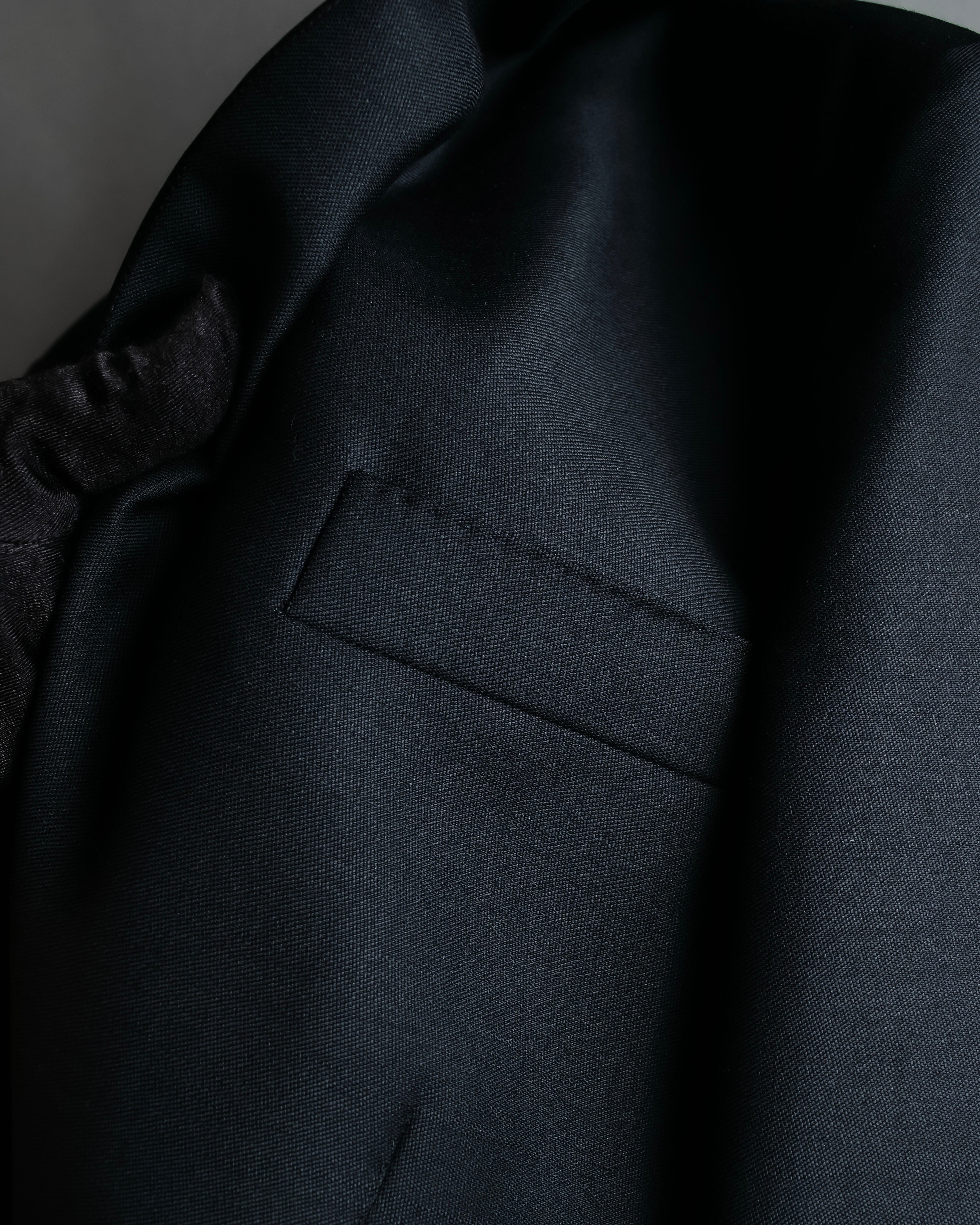 "GUCCI" Pre-Fall 2018 collection message embroidered shawl collar jacket