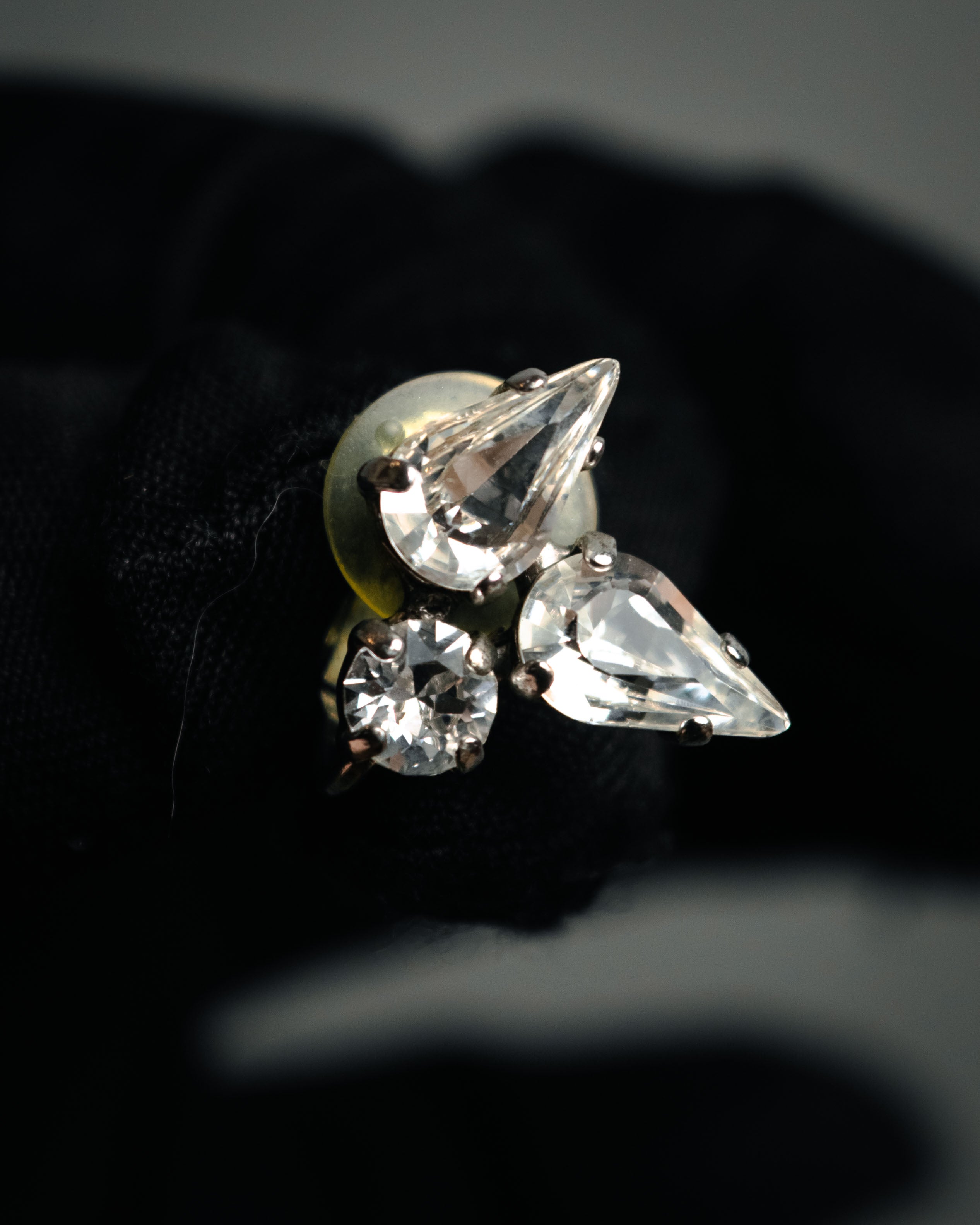 “SAINT LAURENT” 2019’s Crystal asymmetrical clip earrings