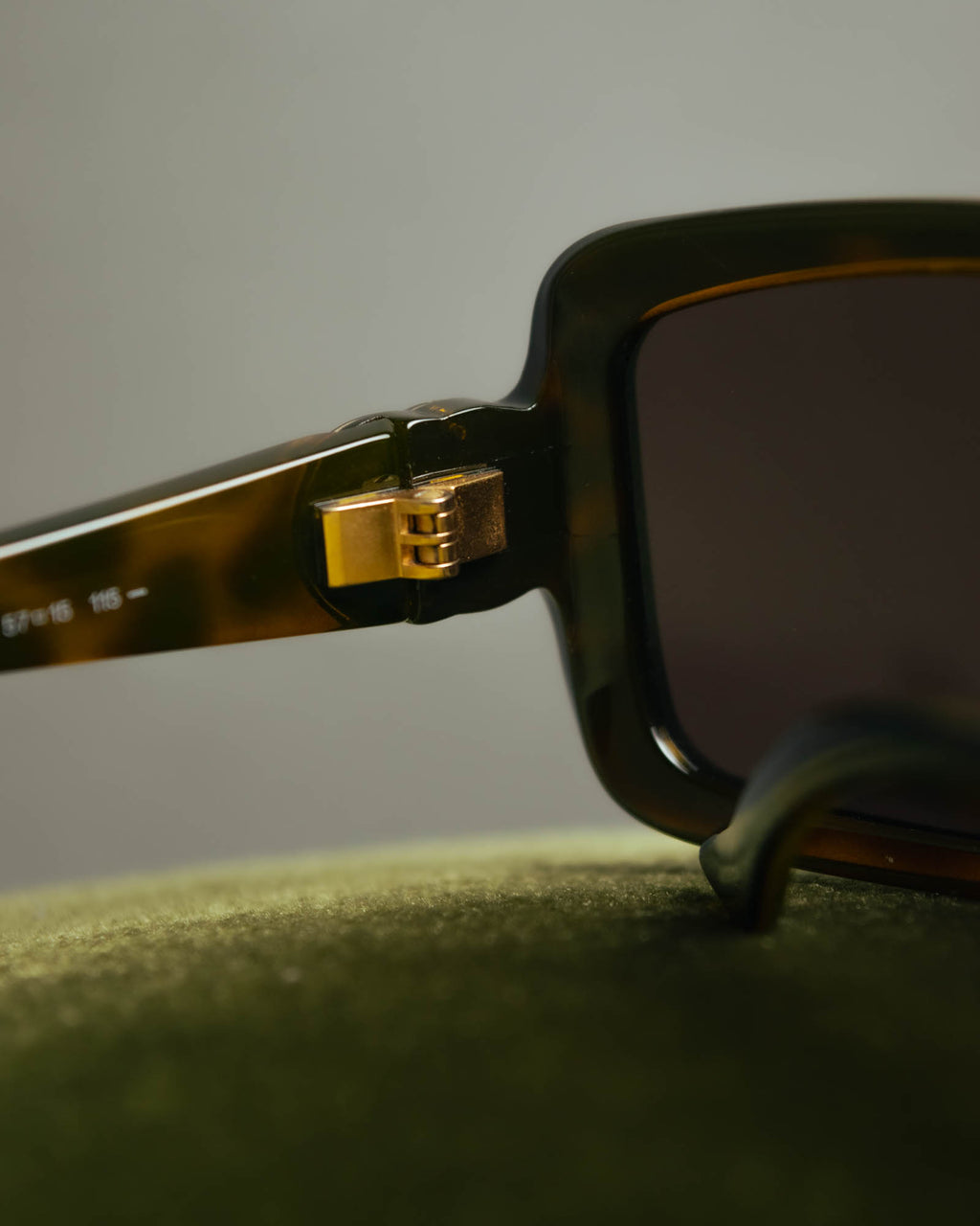 "GUCCI" 00's-10's Tortoiseshell rectangle sunglasses