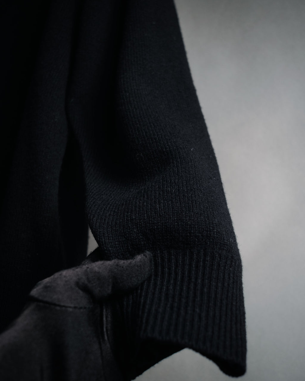 “Christian Dior MONSIEUR” 80’s-90’s Deep v-neck pure wool knit