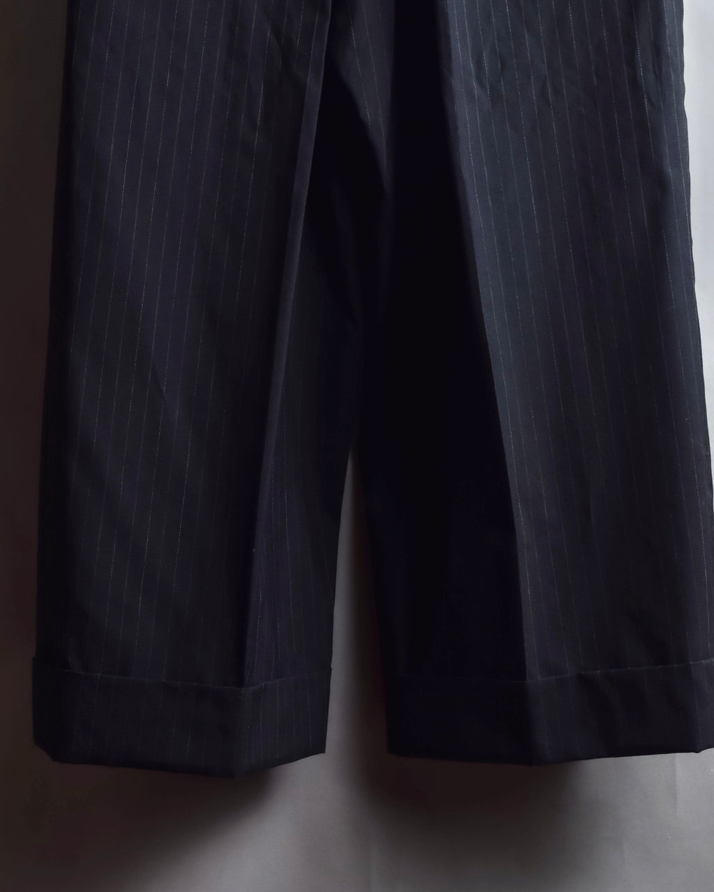 "YOHJI YAMAMOTO FEMME" 10AW Pinstripe pattern tuck wide slacks