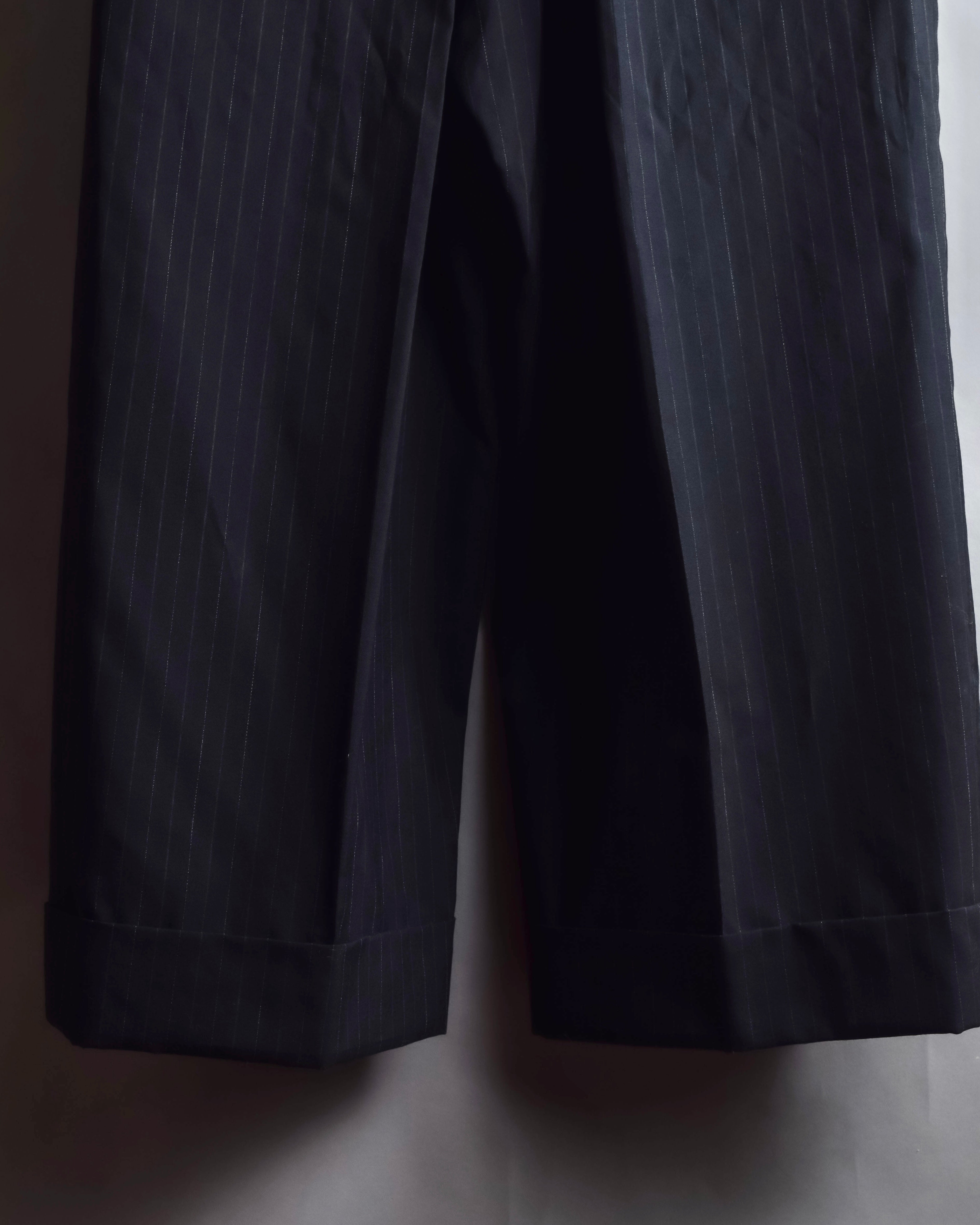 "YOHJI YAMAMOTO FEMME" 10AW Pinstripe pattern tuck wide slacks
