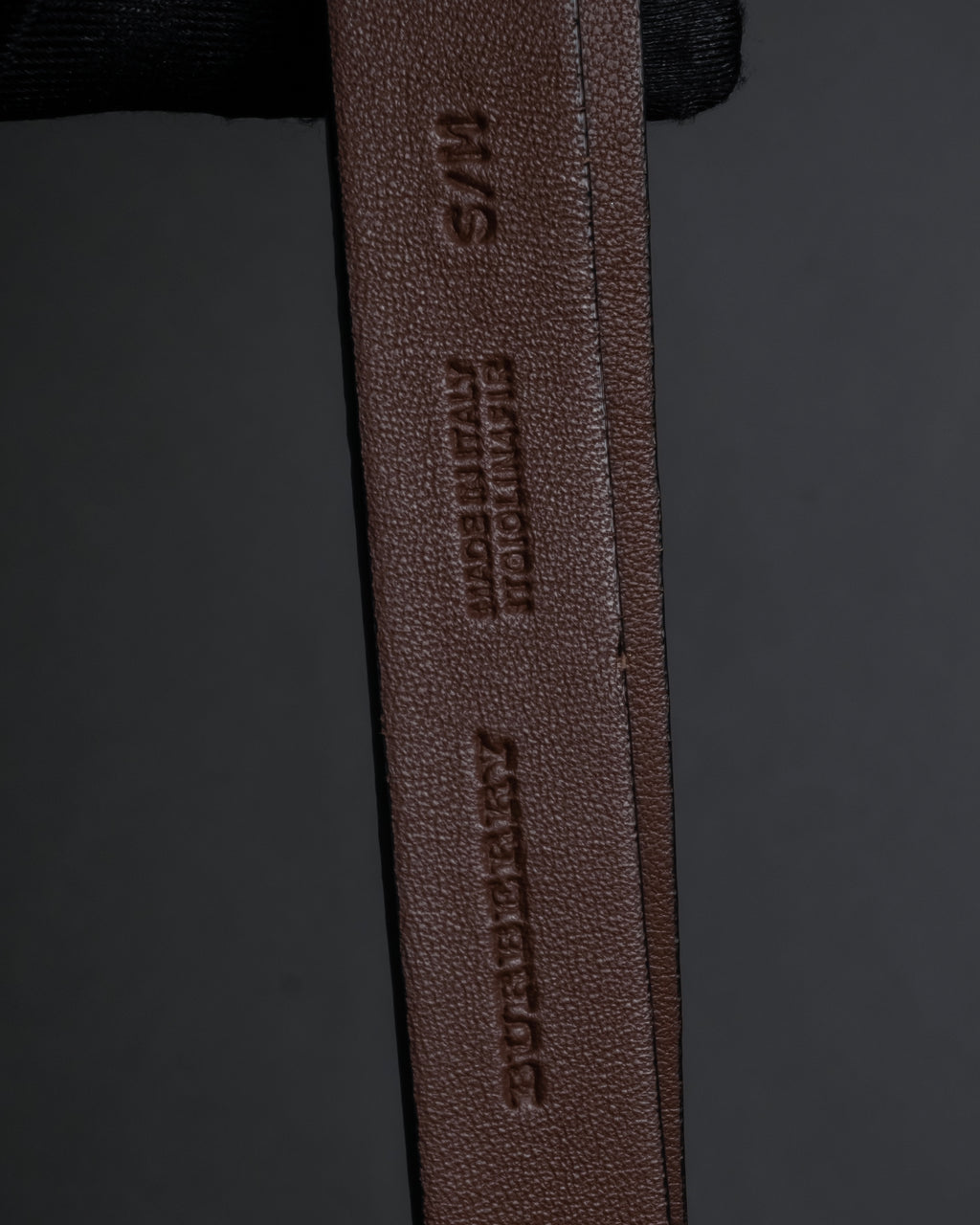 "BURBERRY" Gold circle metal design waist mark leather belt