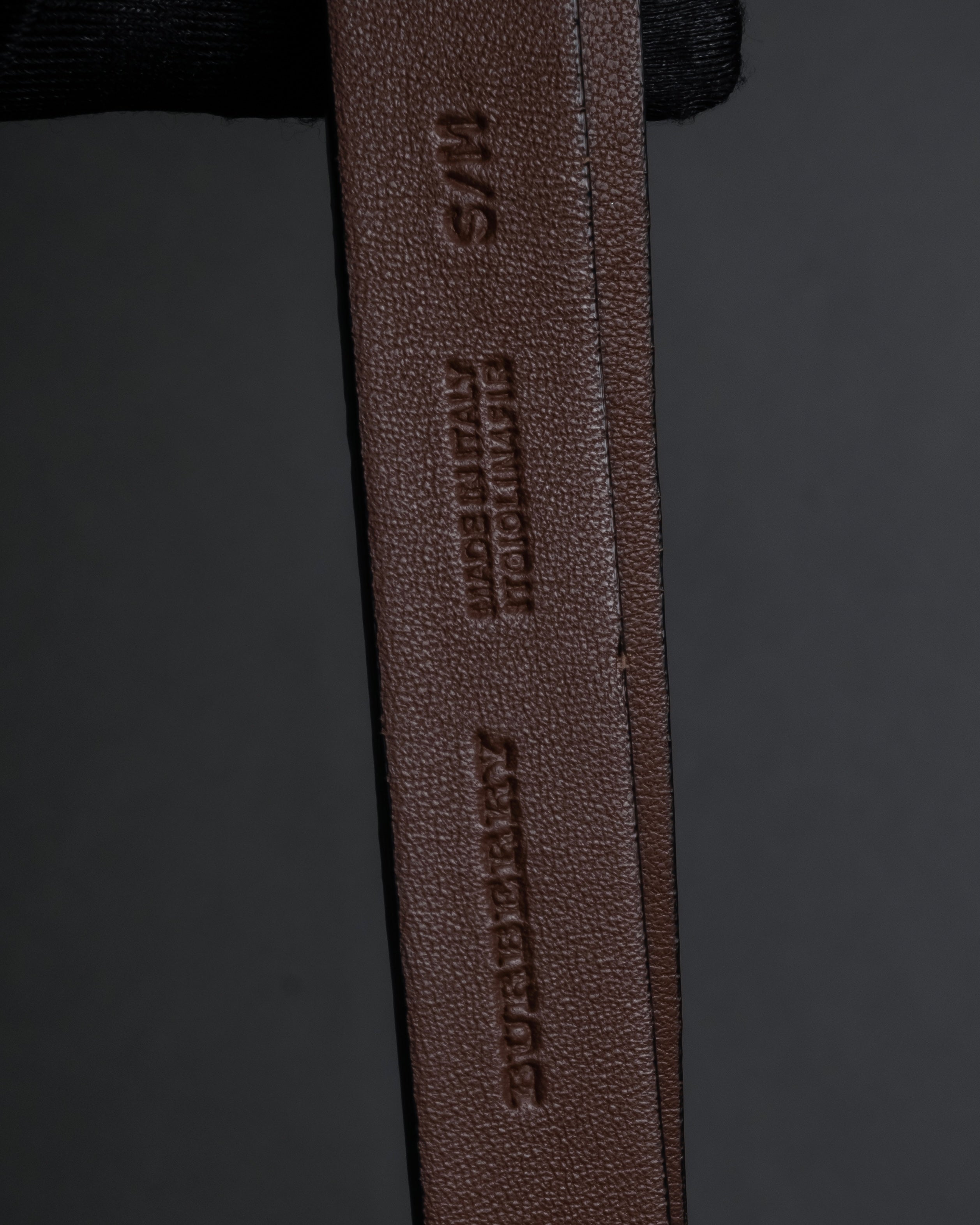 "BURBERRY" Gold circle metal design waist mark leather belt