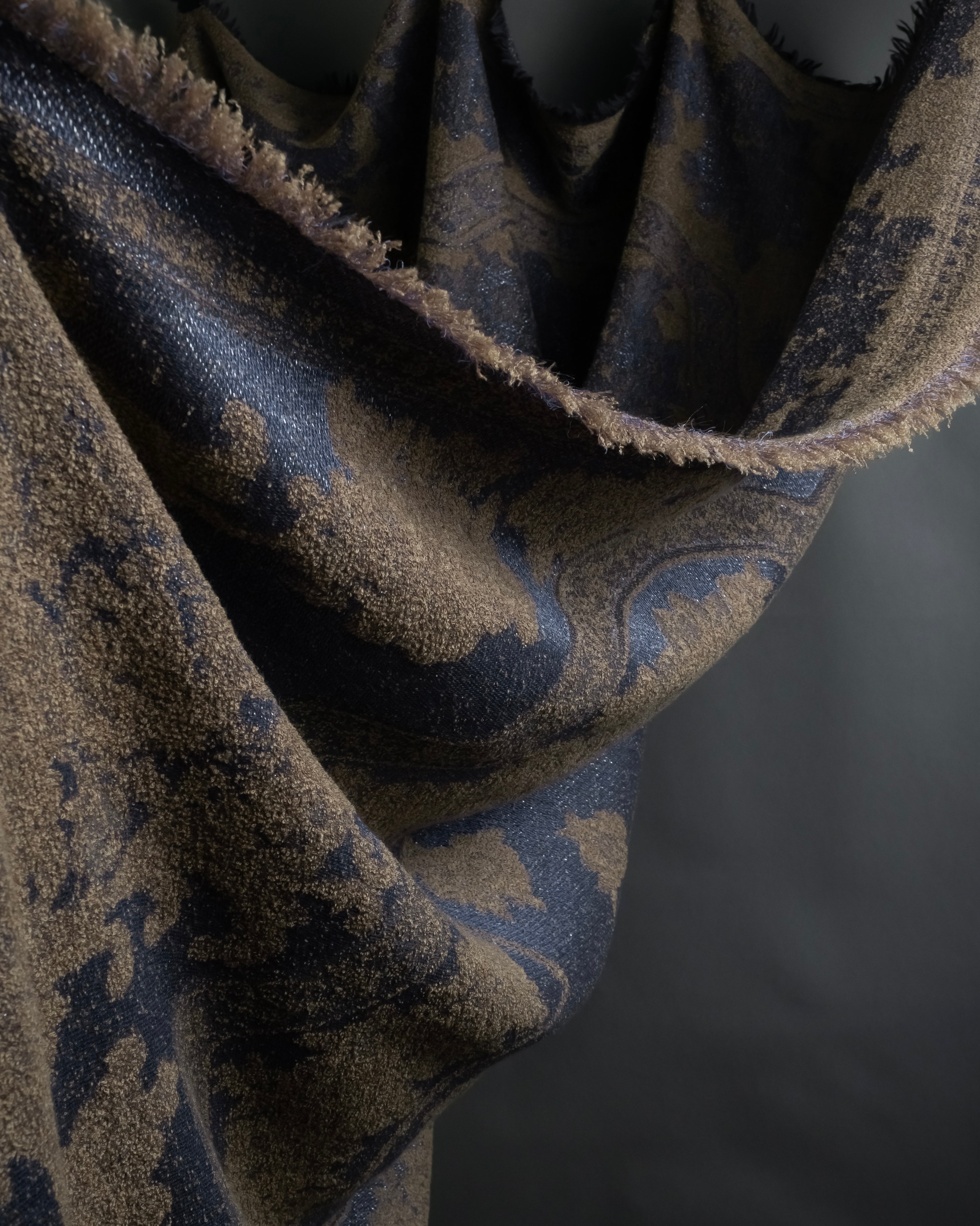 "BALENCIAGA" Large size lame jacquard weave stole