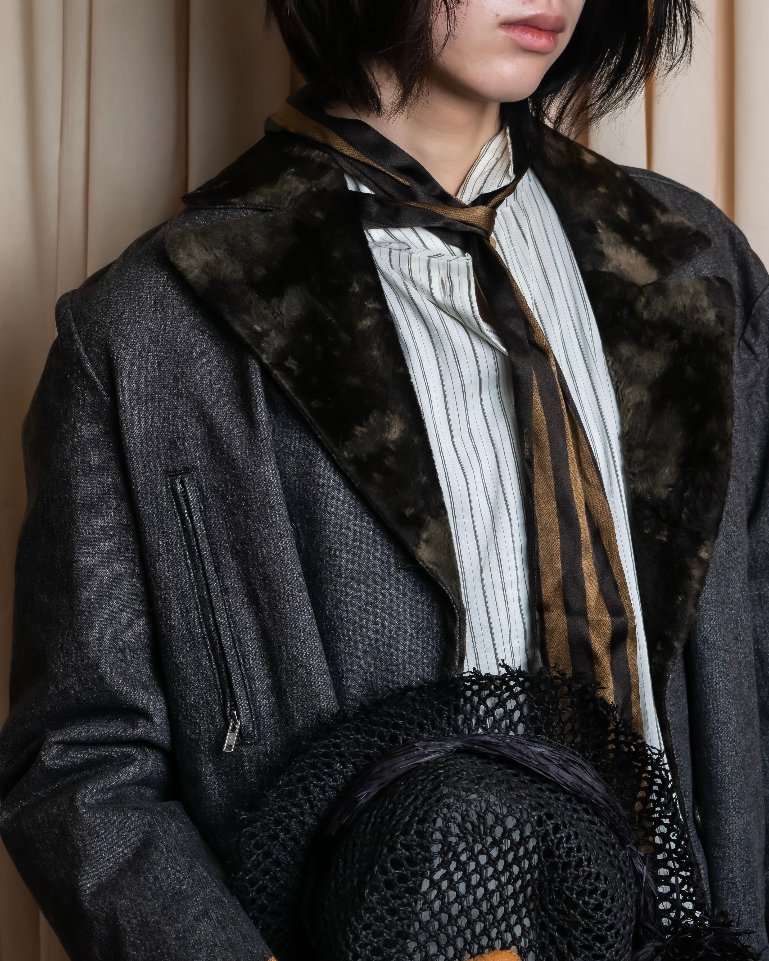 "tricot COMME des GARCONS" 
Double-breasted reversible fur tailored coat
